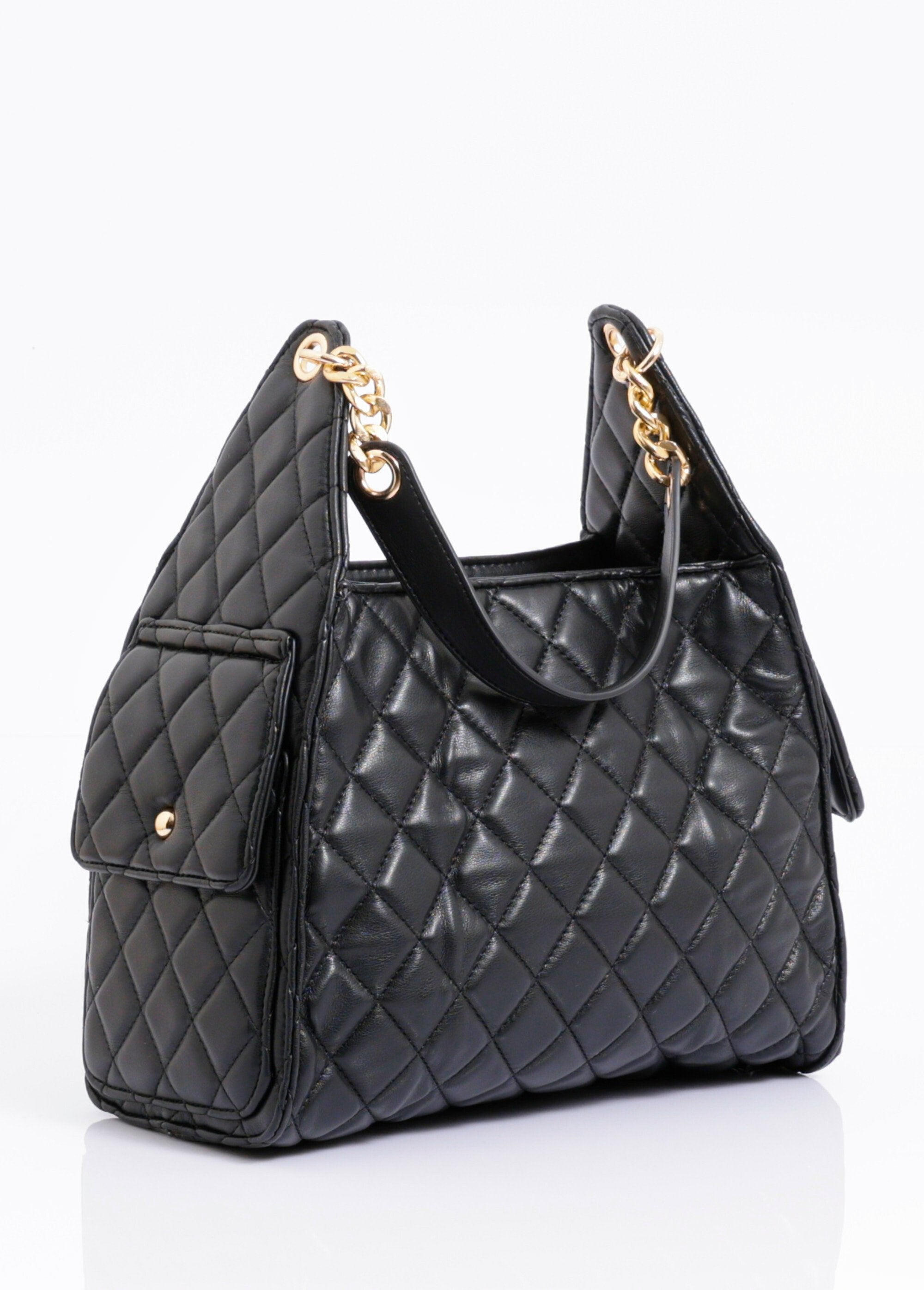 Bolso_acolchado_elegante_con_detalles_metálicos_Negro_DE1_slim
