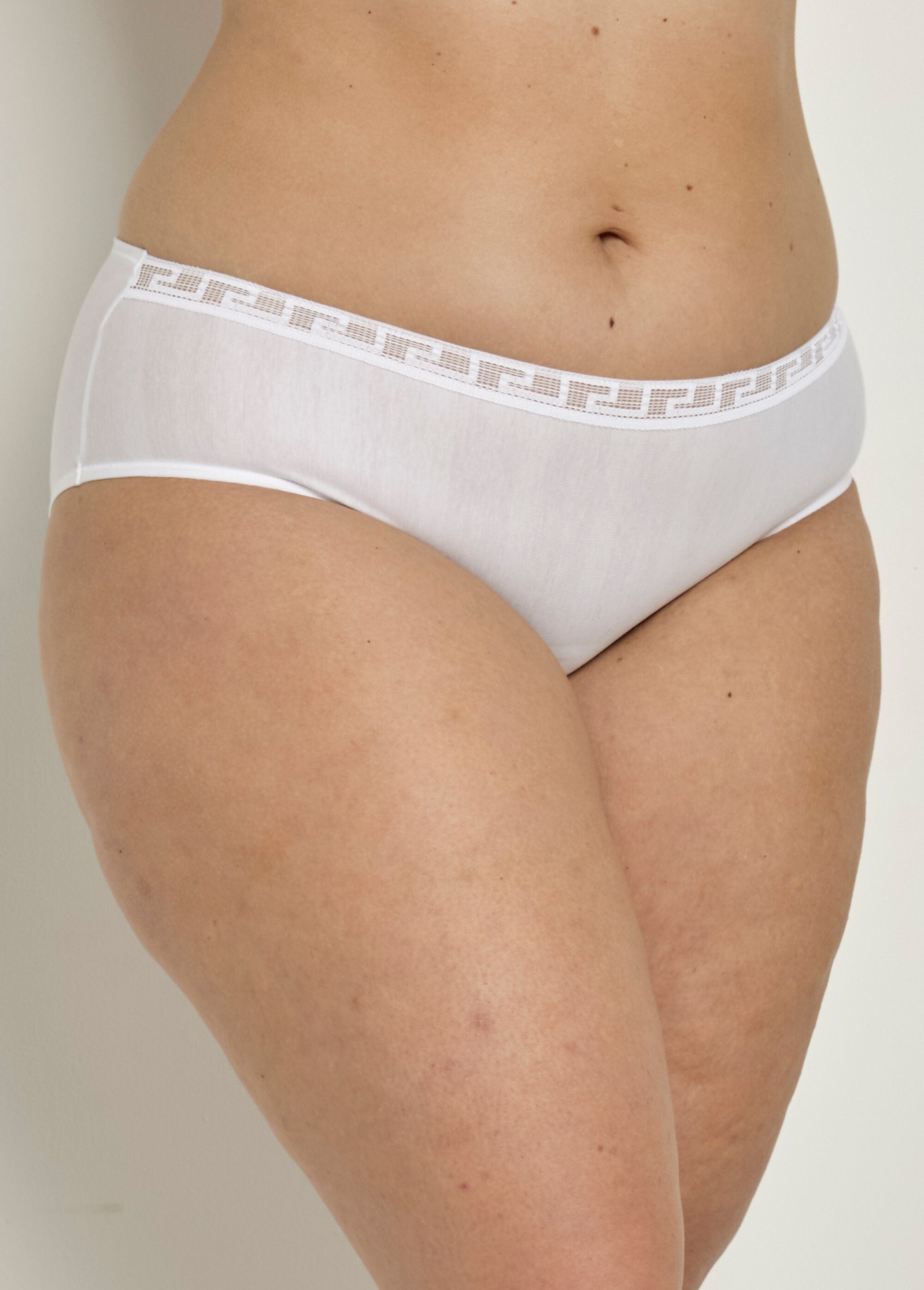 ®_Chantelle_-_Short_efecto_segunda_piel_"EasyFeel_Blanco,_Blanca_FA1_curvy