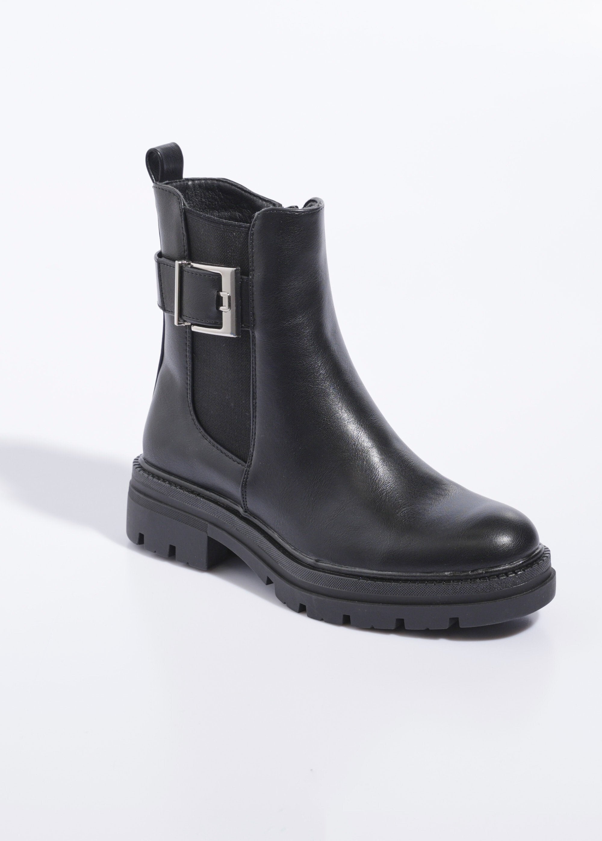 Botas_Chelsea_con_suela_dentada_y_hebilla_Negro_FA1_slim