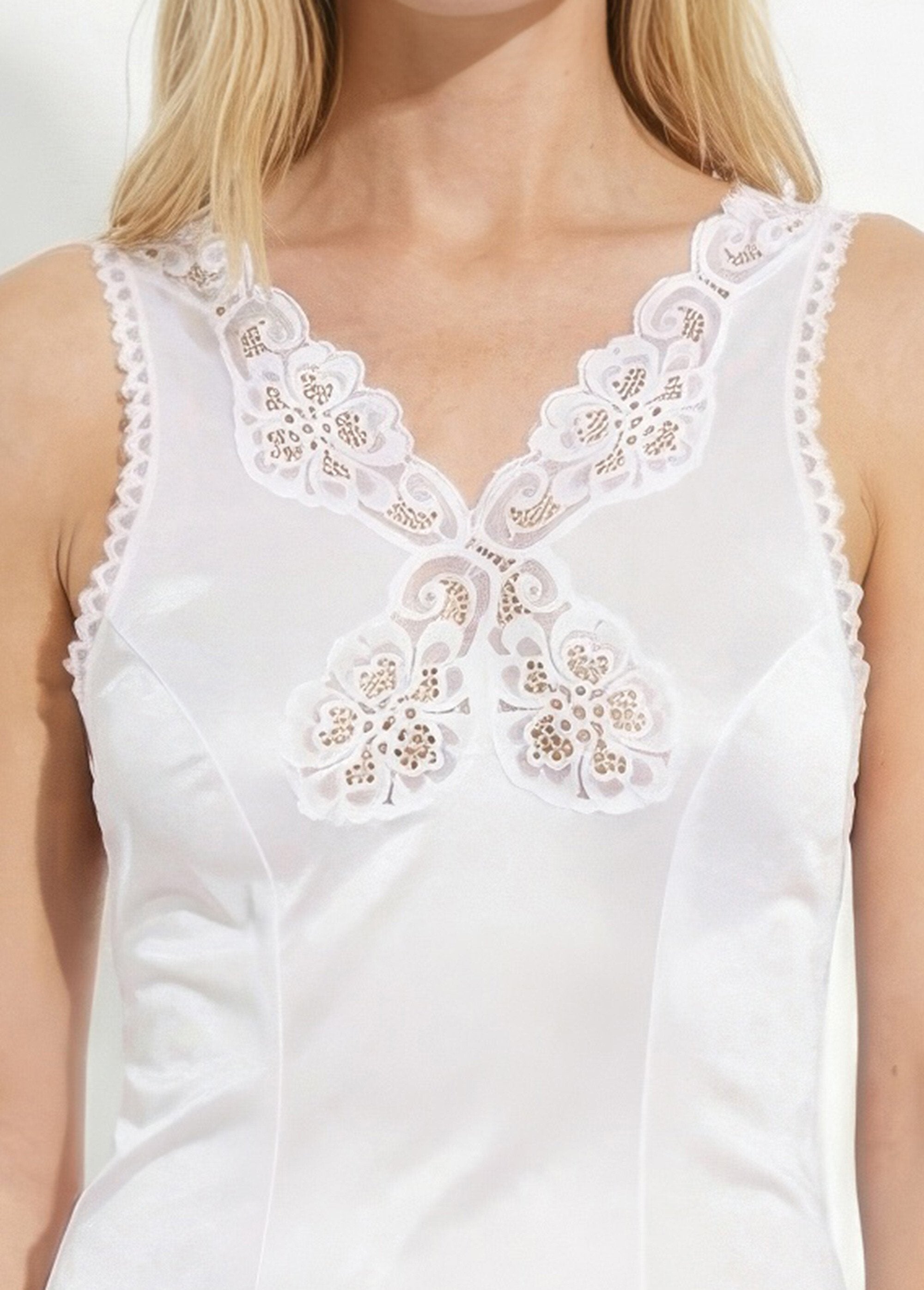 Vestido_lencero_de_malla_satinada_100_cm_Madre_perla_DE1_slim