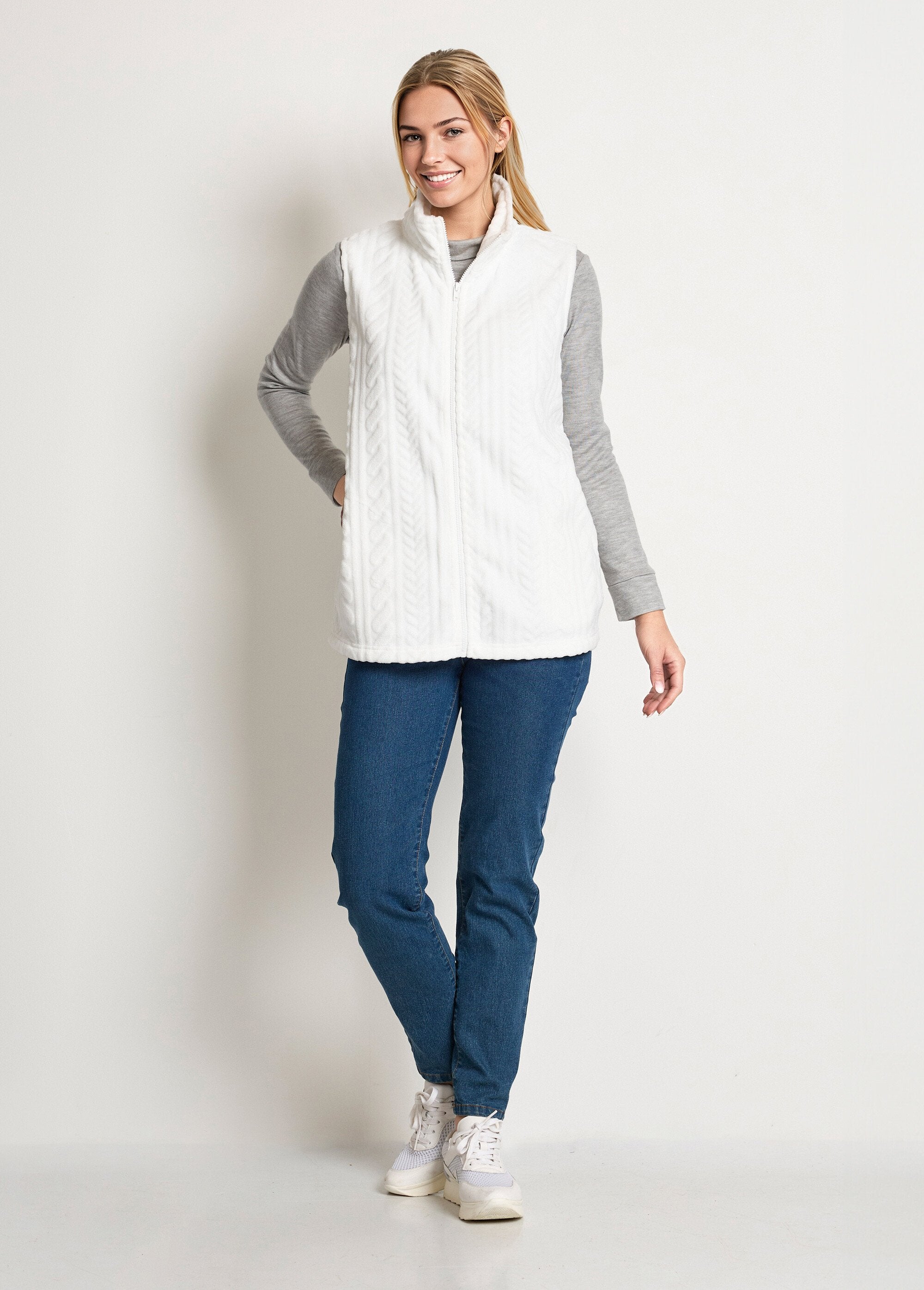 Chaleco_polar_sin_mangas_con_cremallera_y_tacto_suave_Blanco,_Blanca_SF1_slim