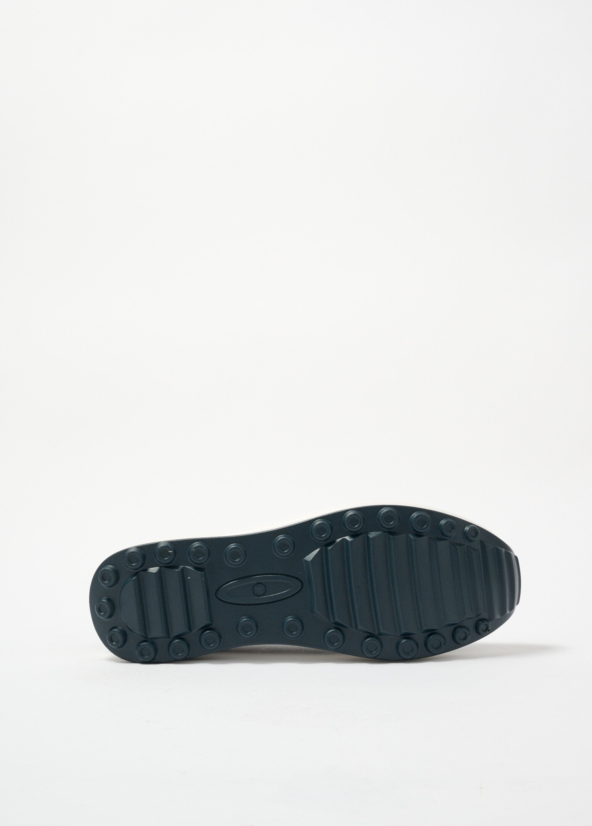 Zapatillas_de_piel_perforada_Marina_UN1_slim