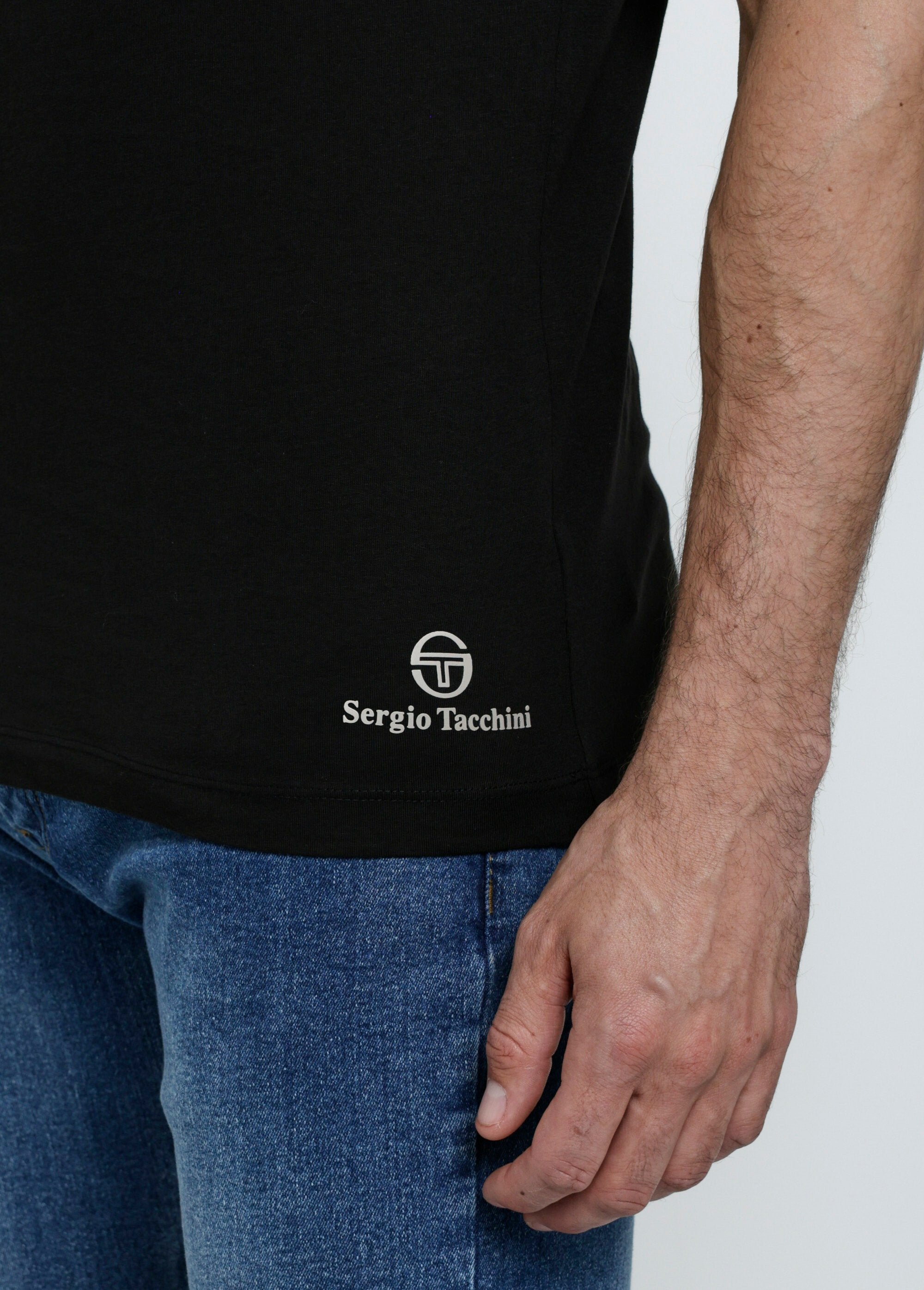 Camiseta_oscura_de_manga_larga_con_cuello_en_V_Negro_DE1_slim