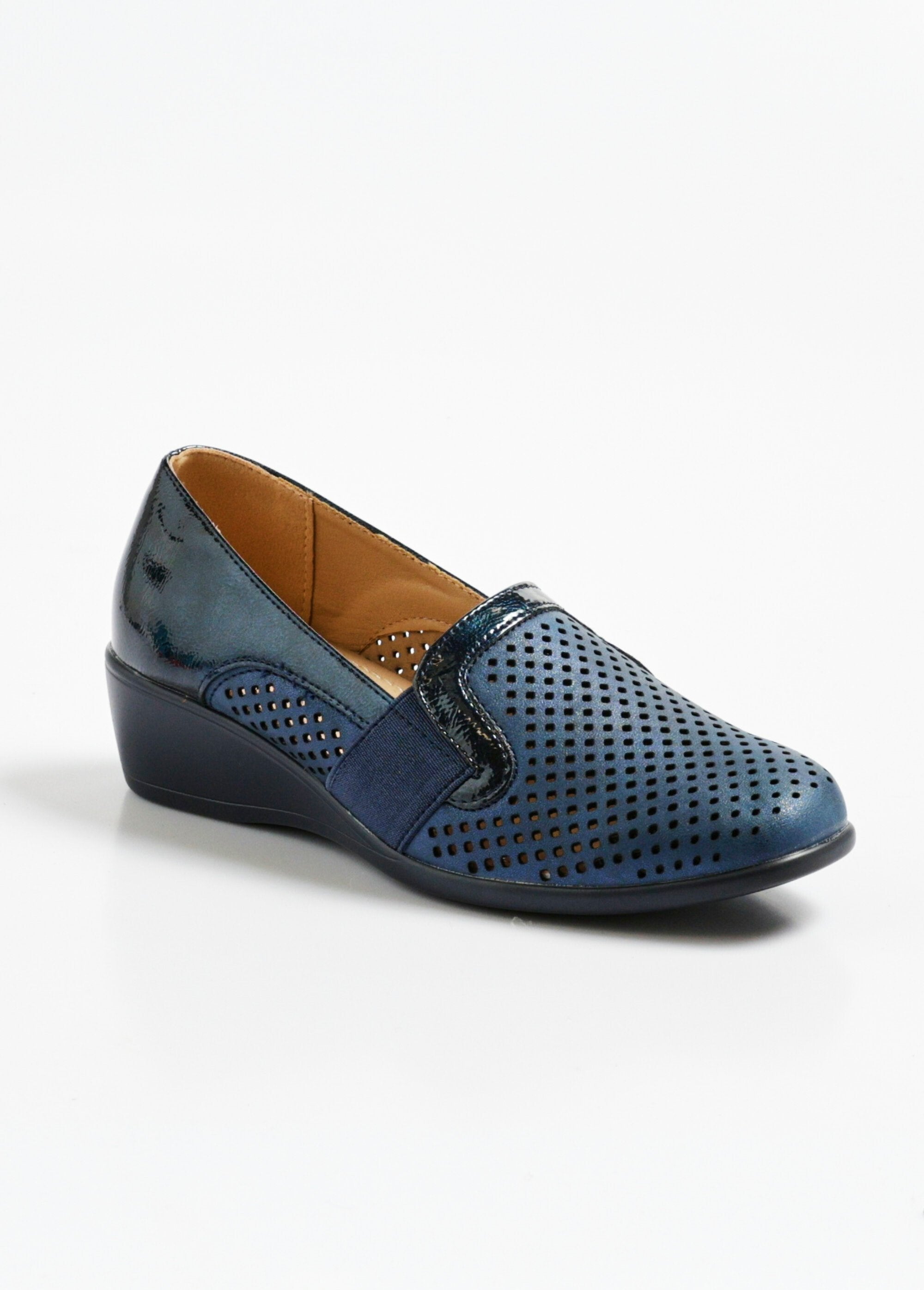 Mocasines_perforados_con_detalles_elegantes_Azul_FA1_slim