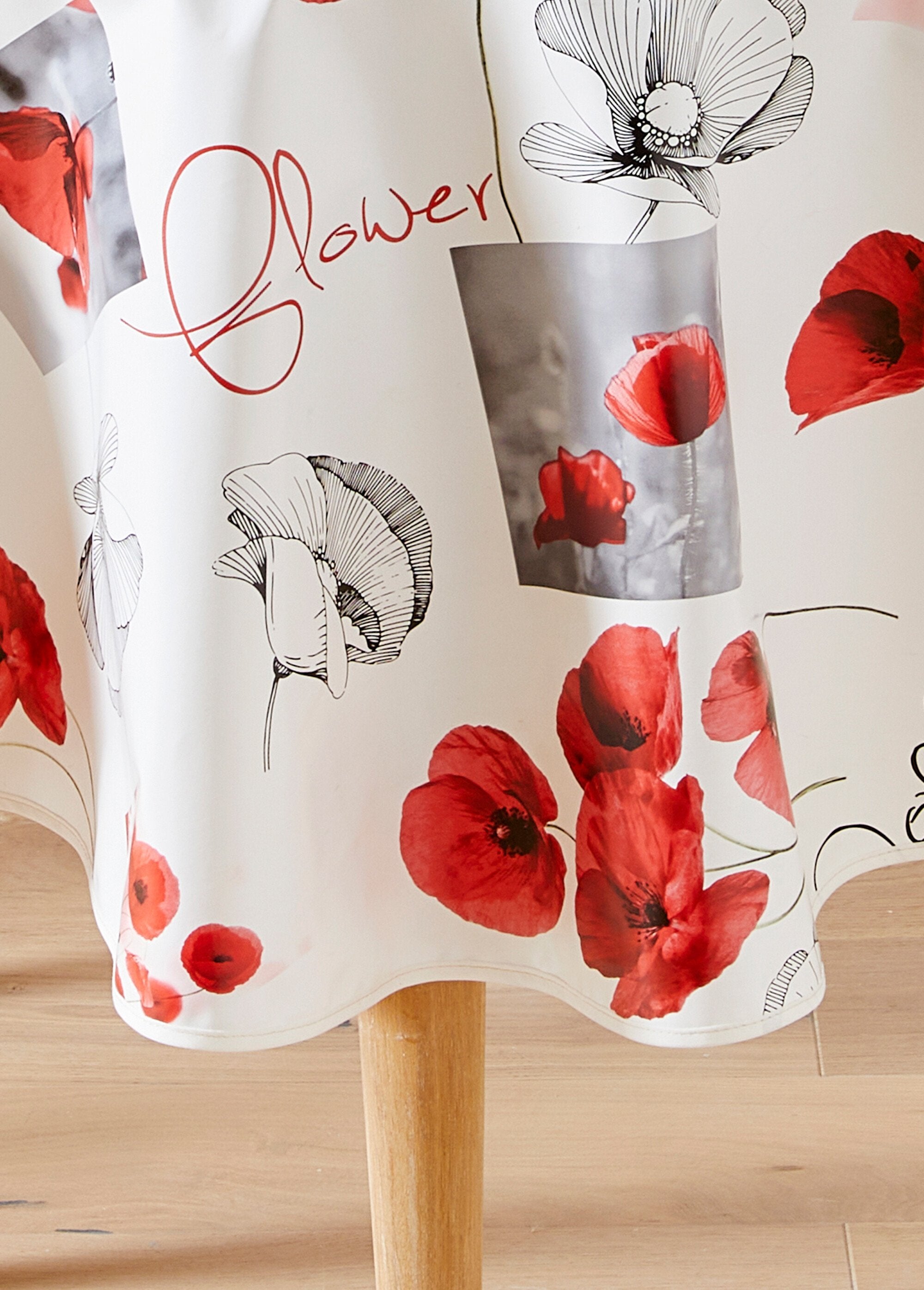 Mantel_de_hule_con_estampado_floral._Impreso_DE1_slim