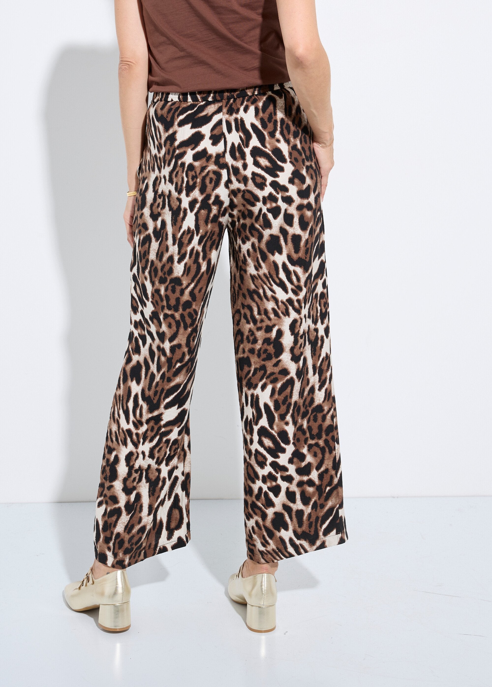 Pantalón_elástico_fluido_con_estampado_animal_Leopardo_DO1_slim