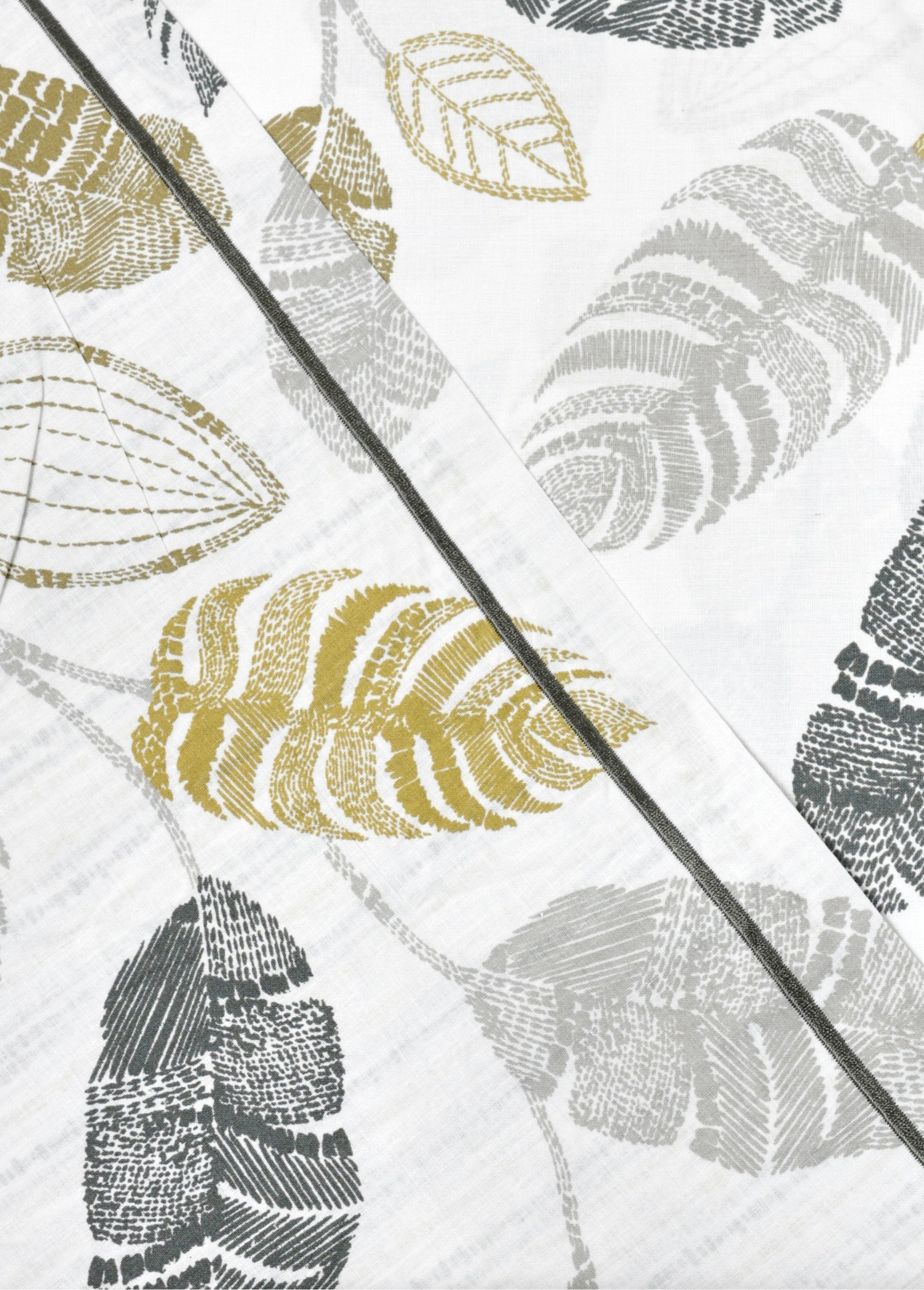 Juego_de_cama_de_3_piezas_con_funda_nórdica,_hojas_Estampado_beige_DO1_slim