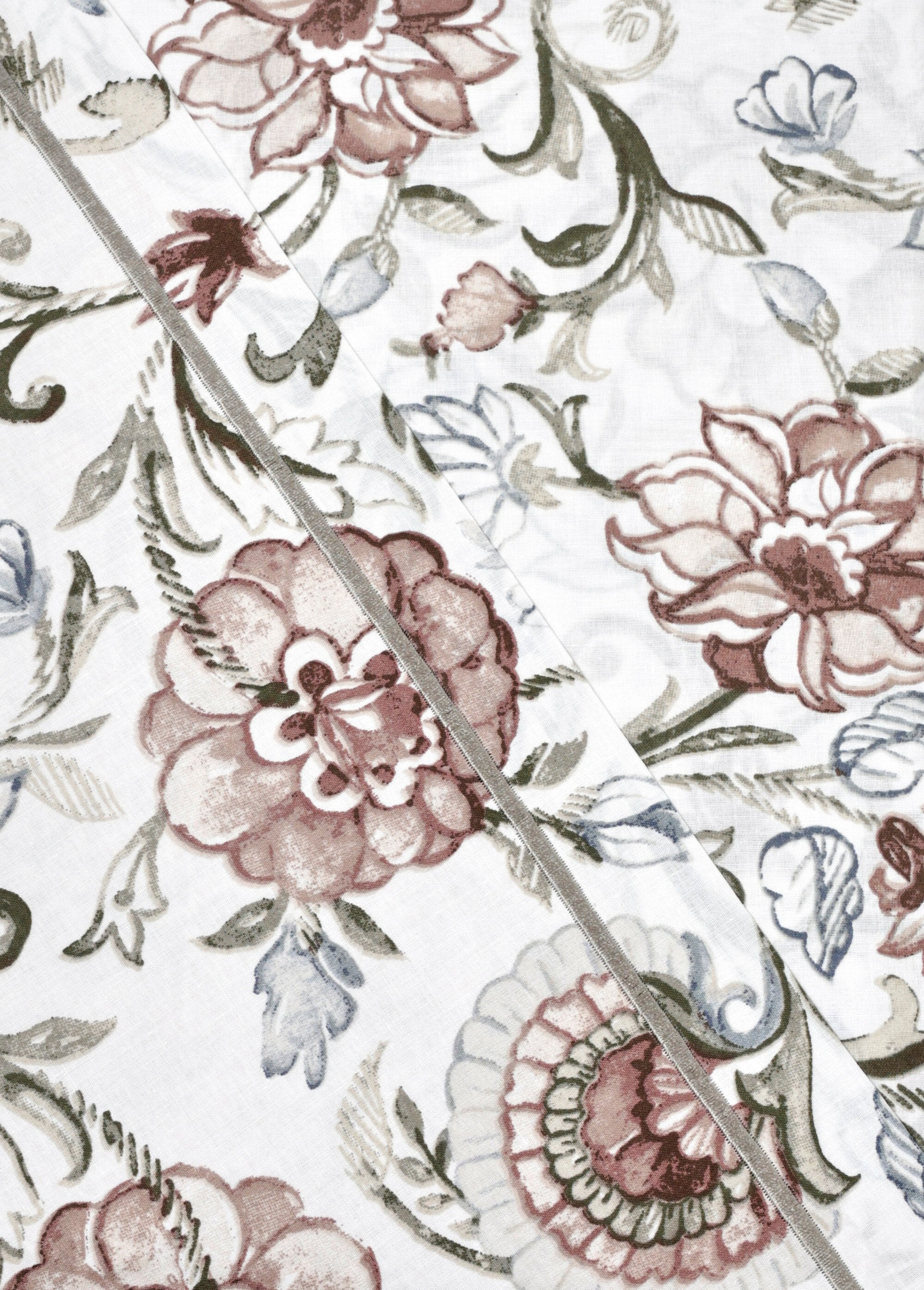 Juego_de_cama_de_4_piezas_con_sábana_encimera,_camelias_Gris_DO1_slim