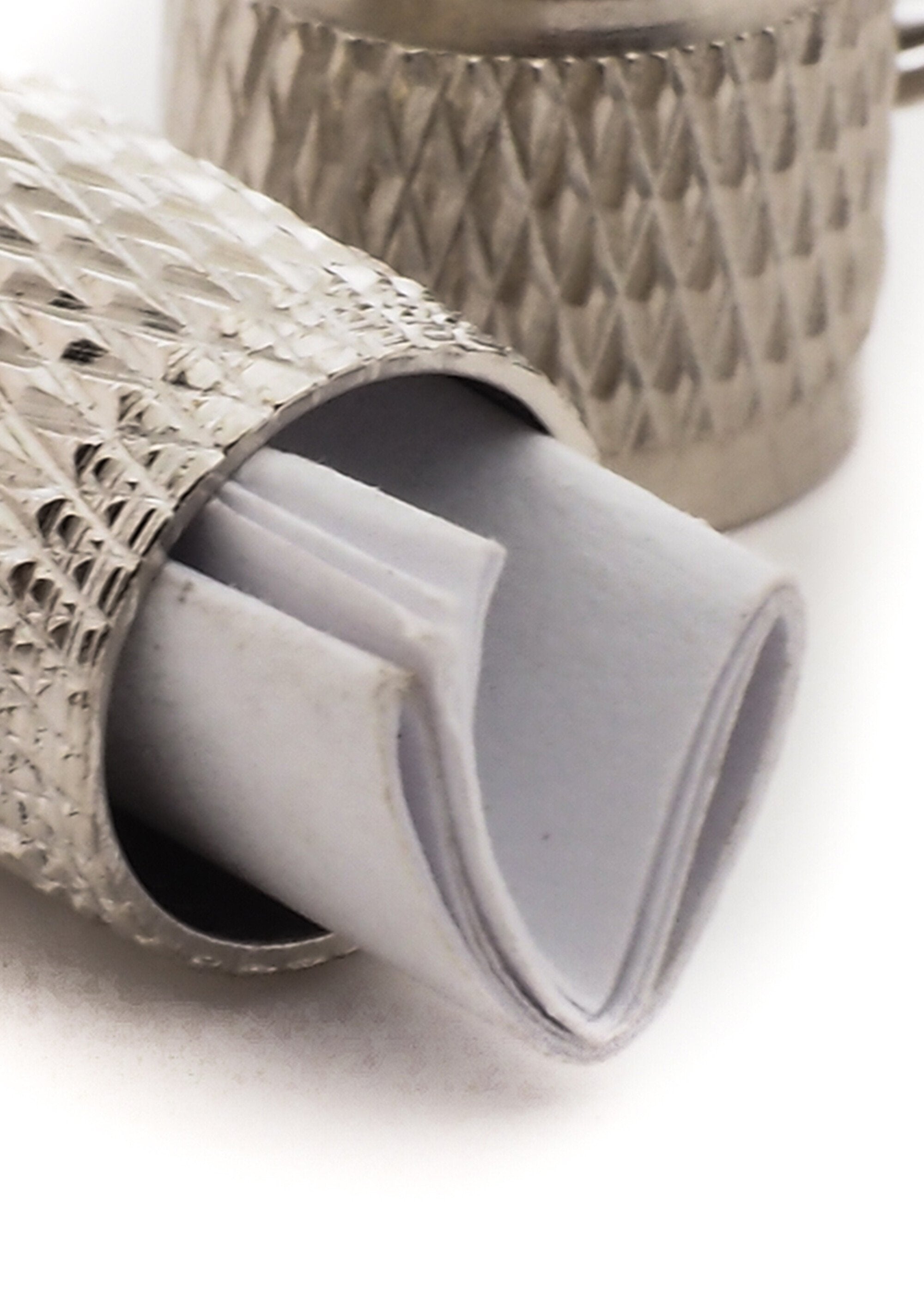 Pequeño_medallón_de_dirección_para_animales_Plata_DE1_slim