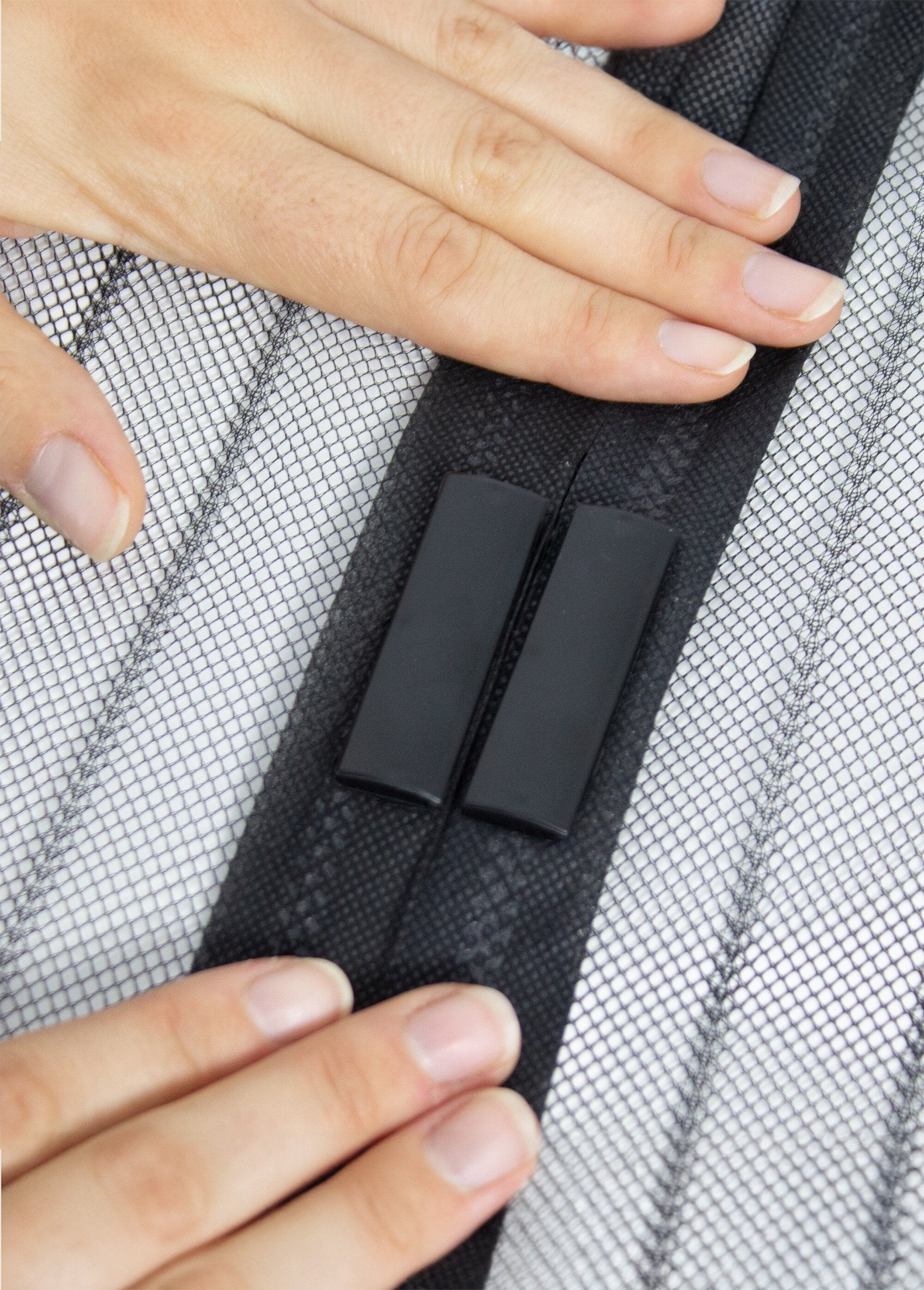 Mosquitera_magnética_de_2_paneles_Negro_DE2_slim