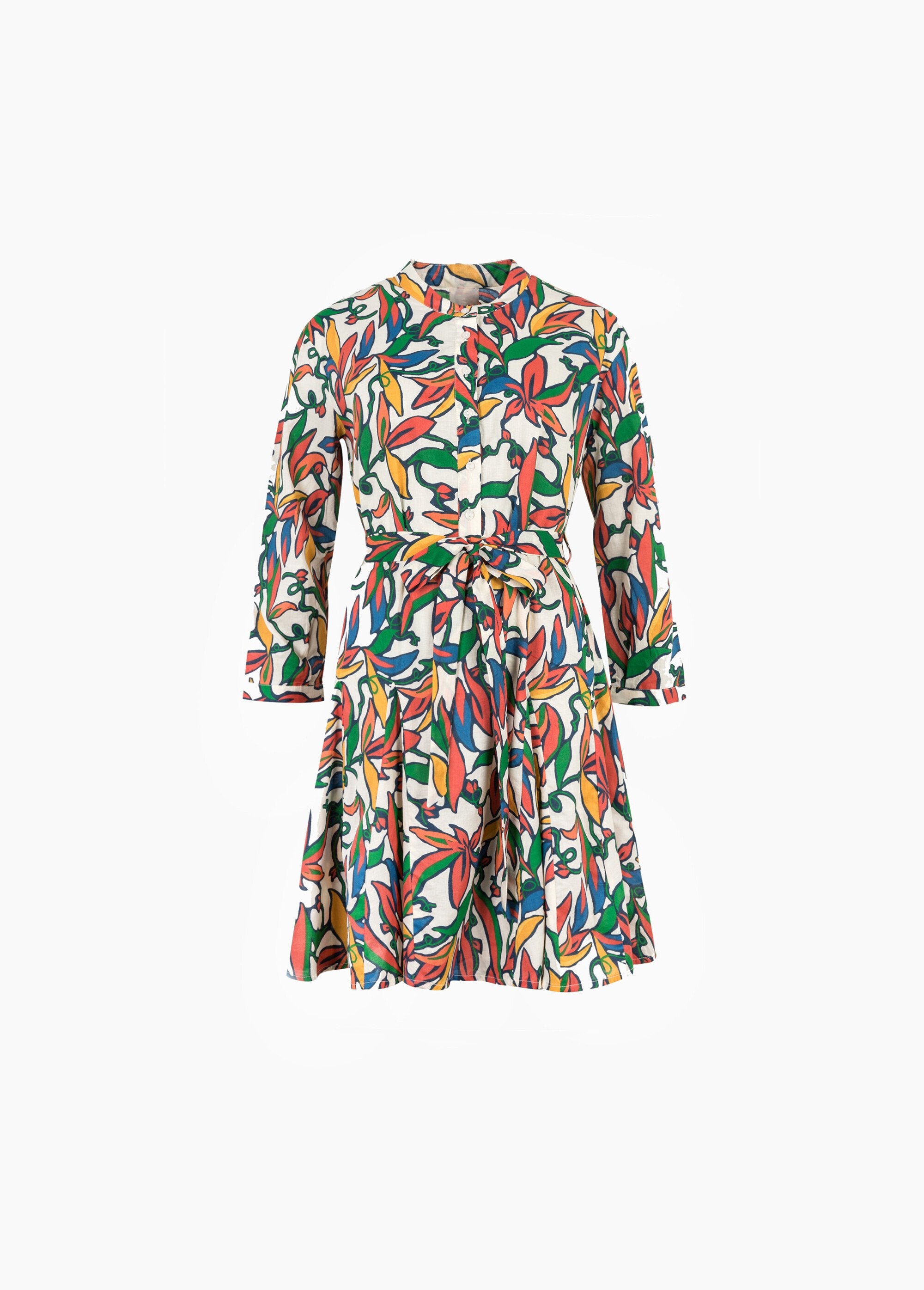 Vestido_corto_estampado_de_colores_con_cinturón_Estampados_crudos_AP1_slim