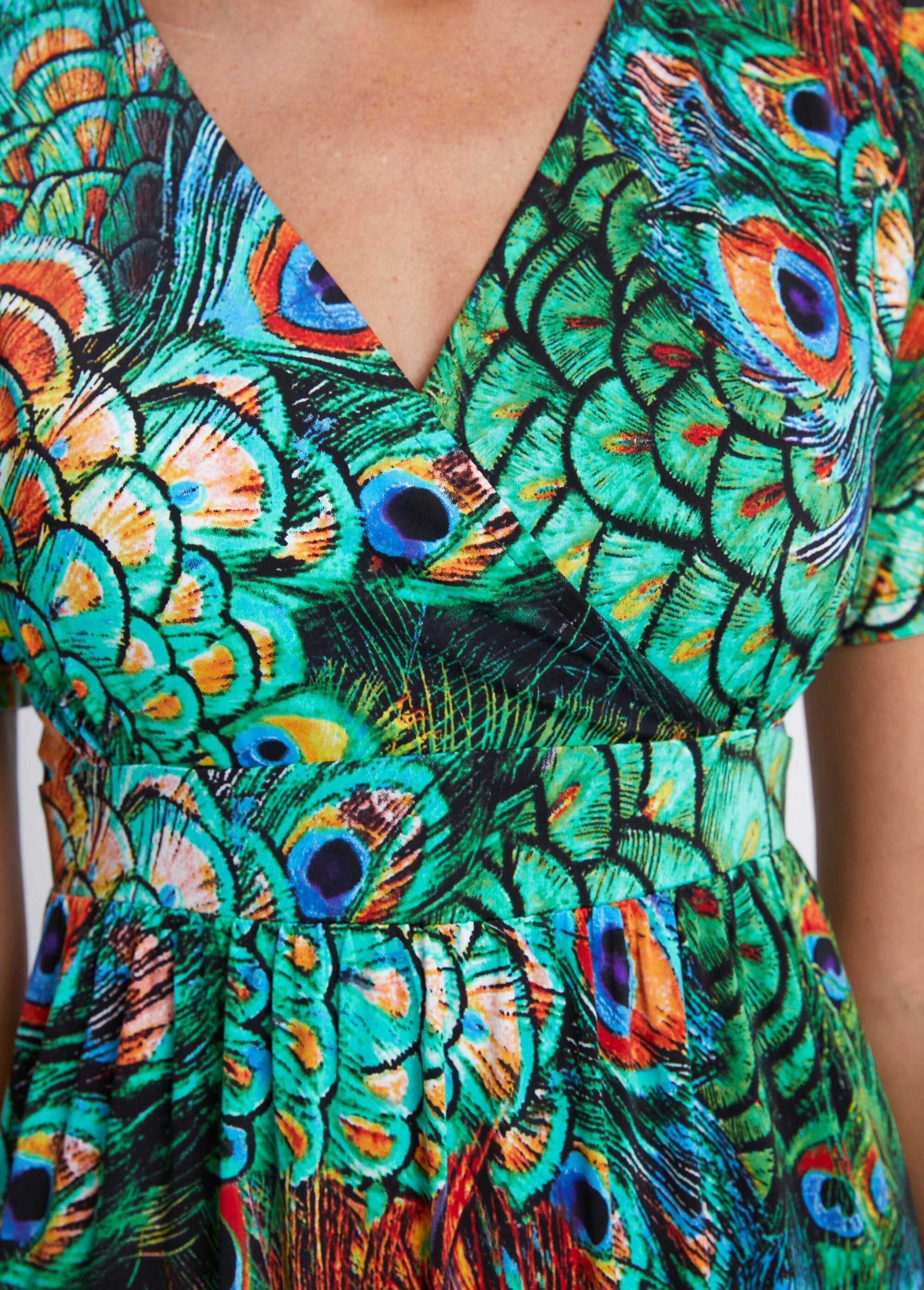 Vestido_largo_con_escote_envolvente_diablillo_verde_DE2_slim