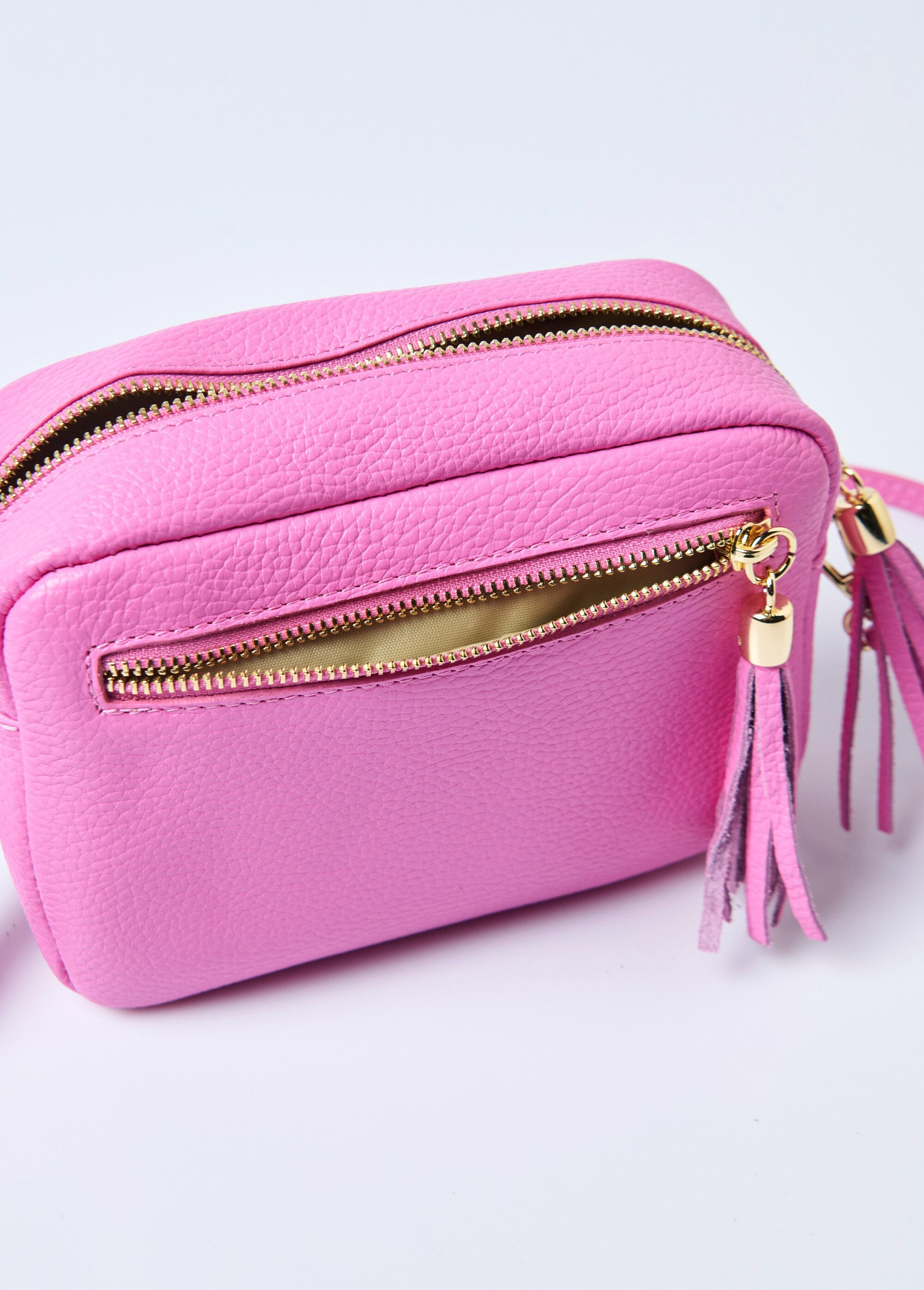 Bolso_de_hombro_rectangular_de_piel_granulada_Rosa_caliente_DE1_slim