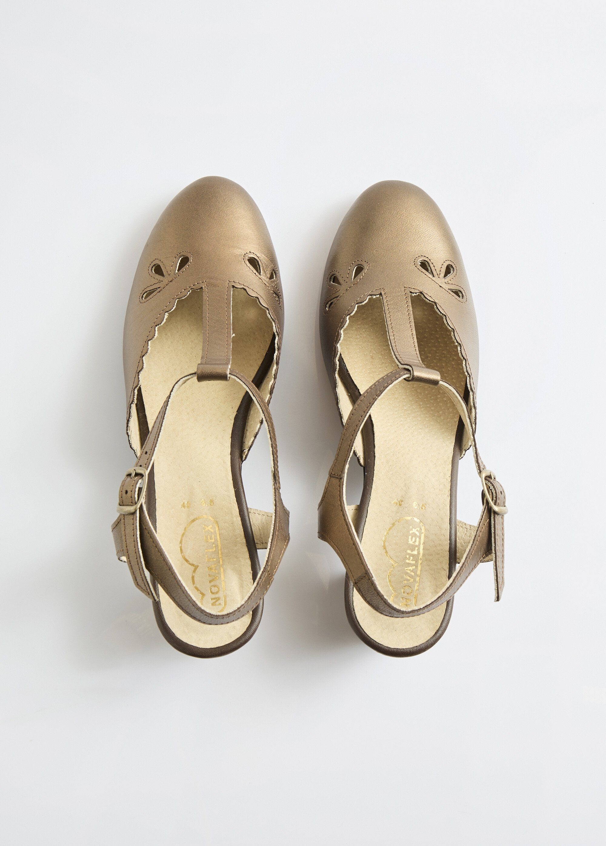 Sandalias_salomé_de_piel_con_tacón_alto_y_ancho_confort_Bronce_OV1_slim