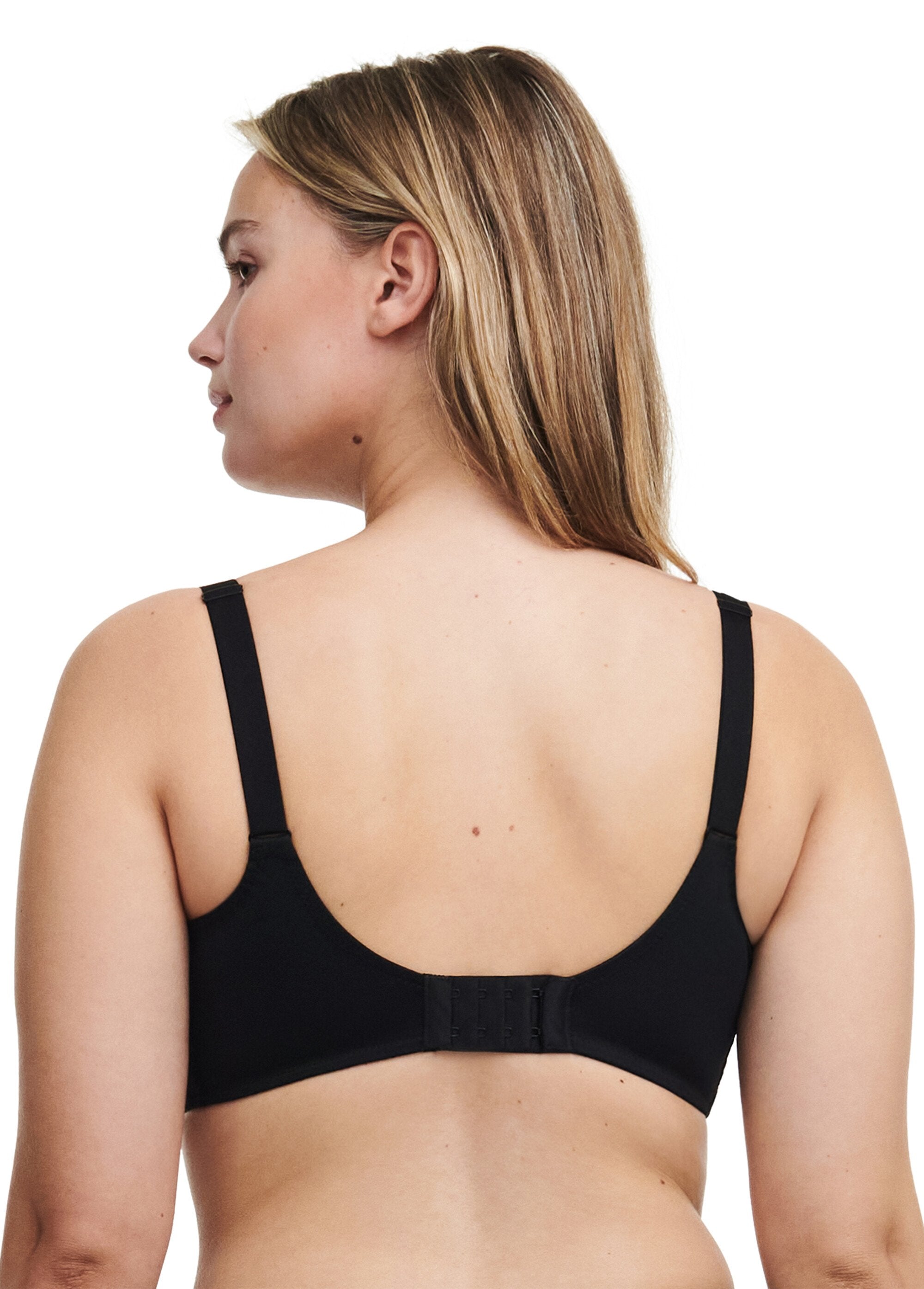 ®_Chantelle_-_Sujetador_con_aros_entrelazados_Negro_DO1_slim