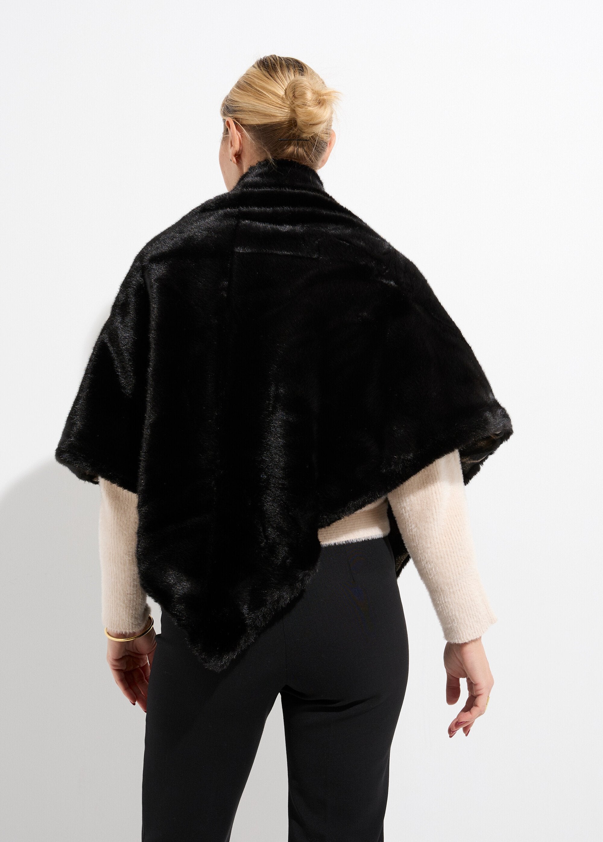 Gargantilla_de_piel_sintética_de_leopardo_Negro_DO1_slim