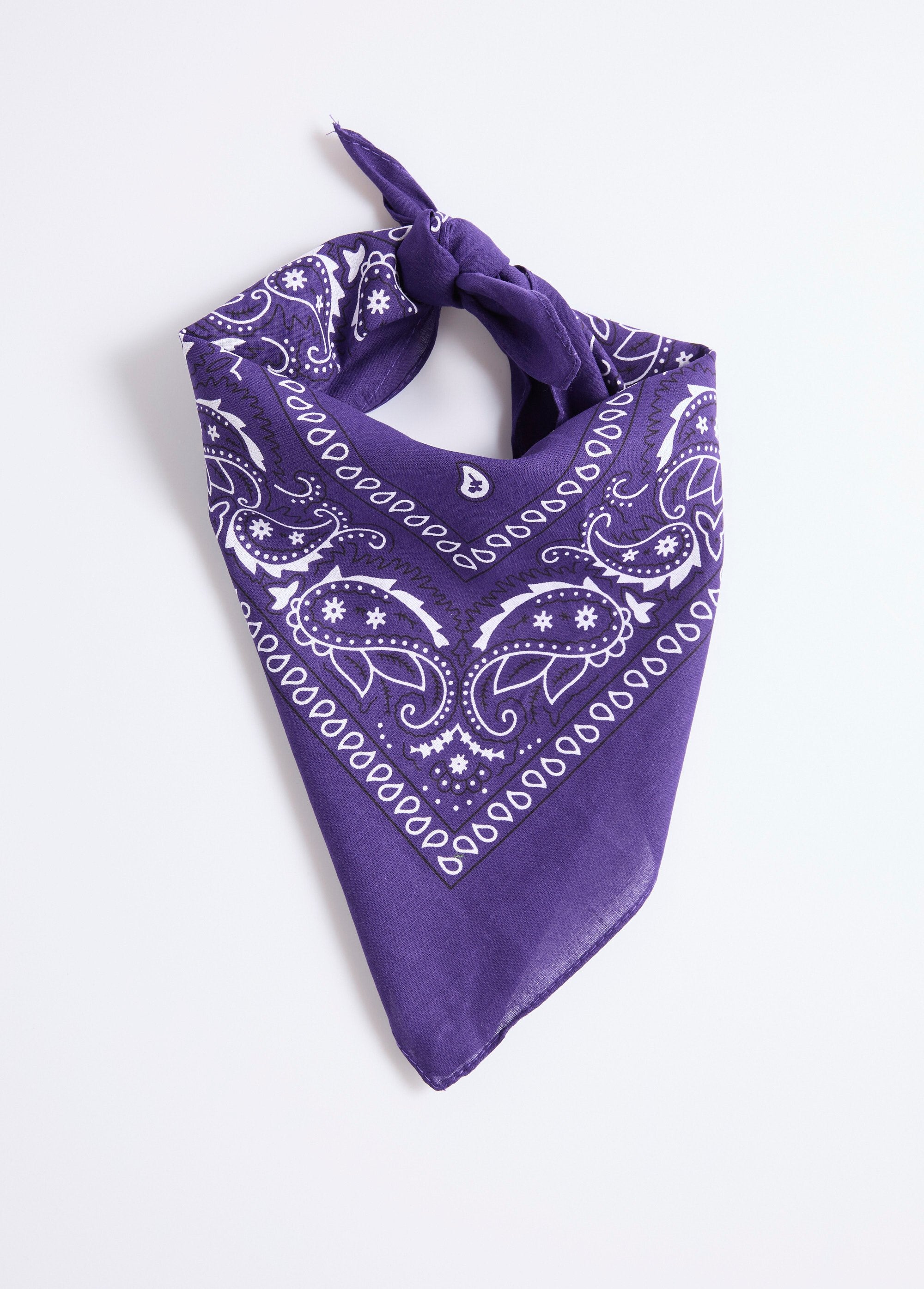 Pañuelo_cuadrado_tipo_bandana_Morado_oscuro_FA1_slim