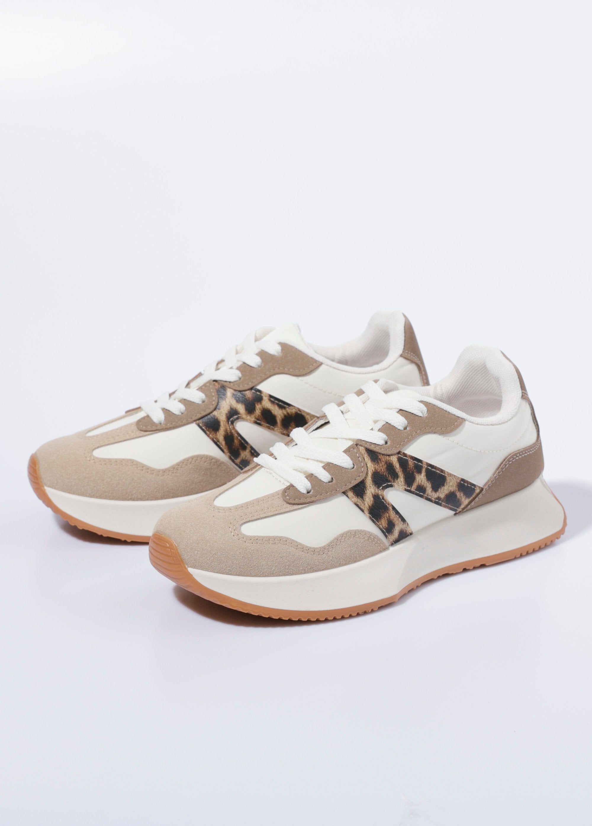 Zapatillas_deportivas_con_cuña_para_correr_Leopardo_DE1_slim