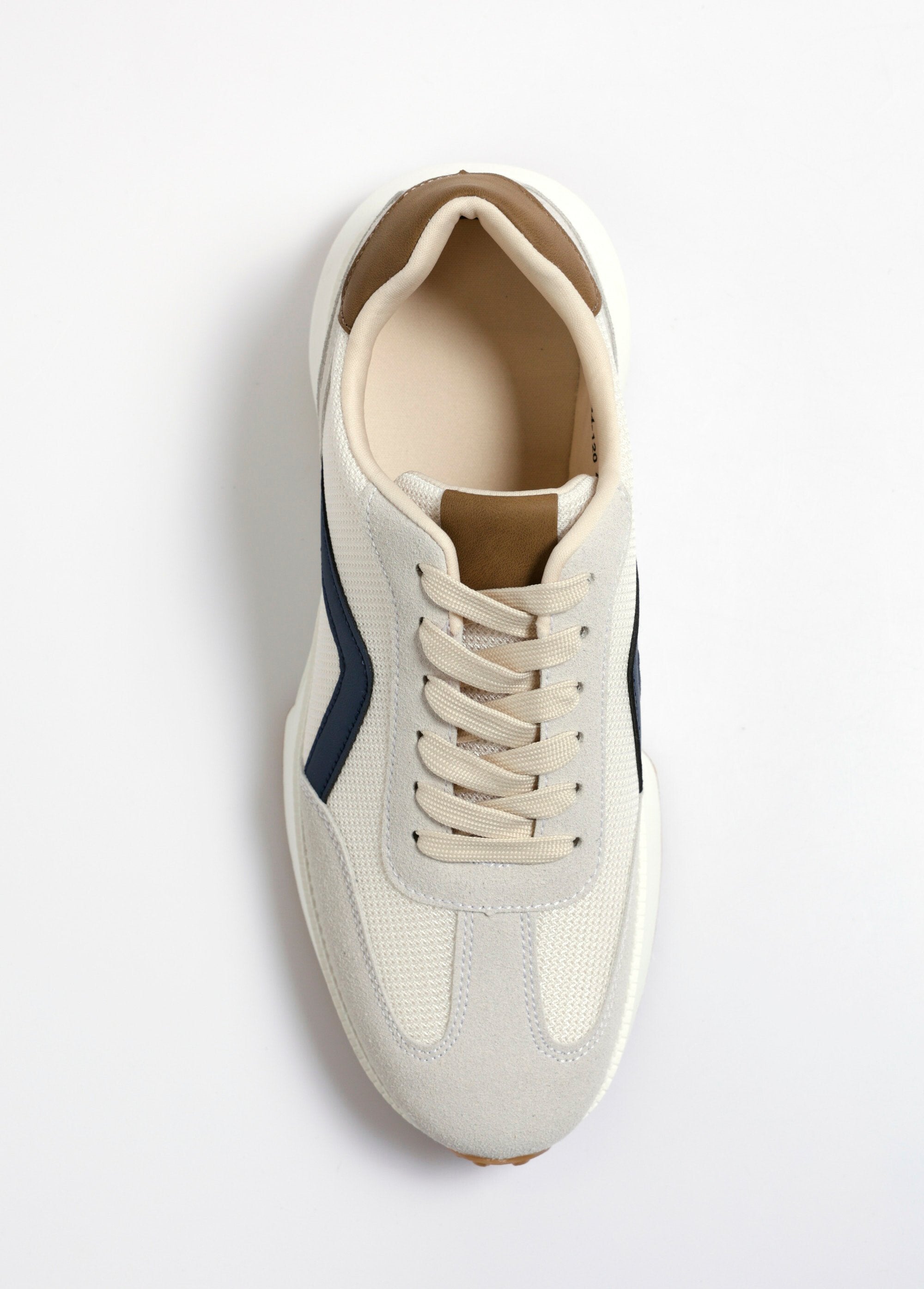 Zapatillas_deportivas_estilo_jogger_bicolor_y_bimaterial_Beige_OV1_slim