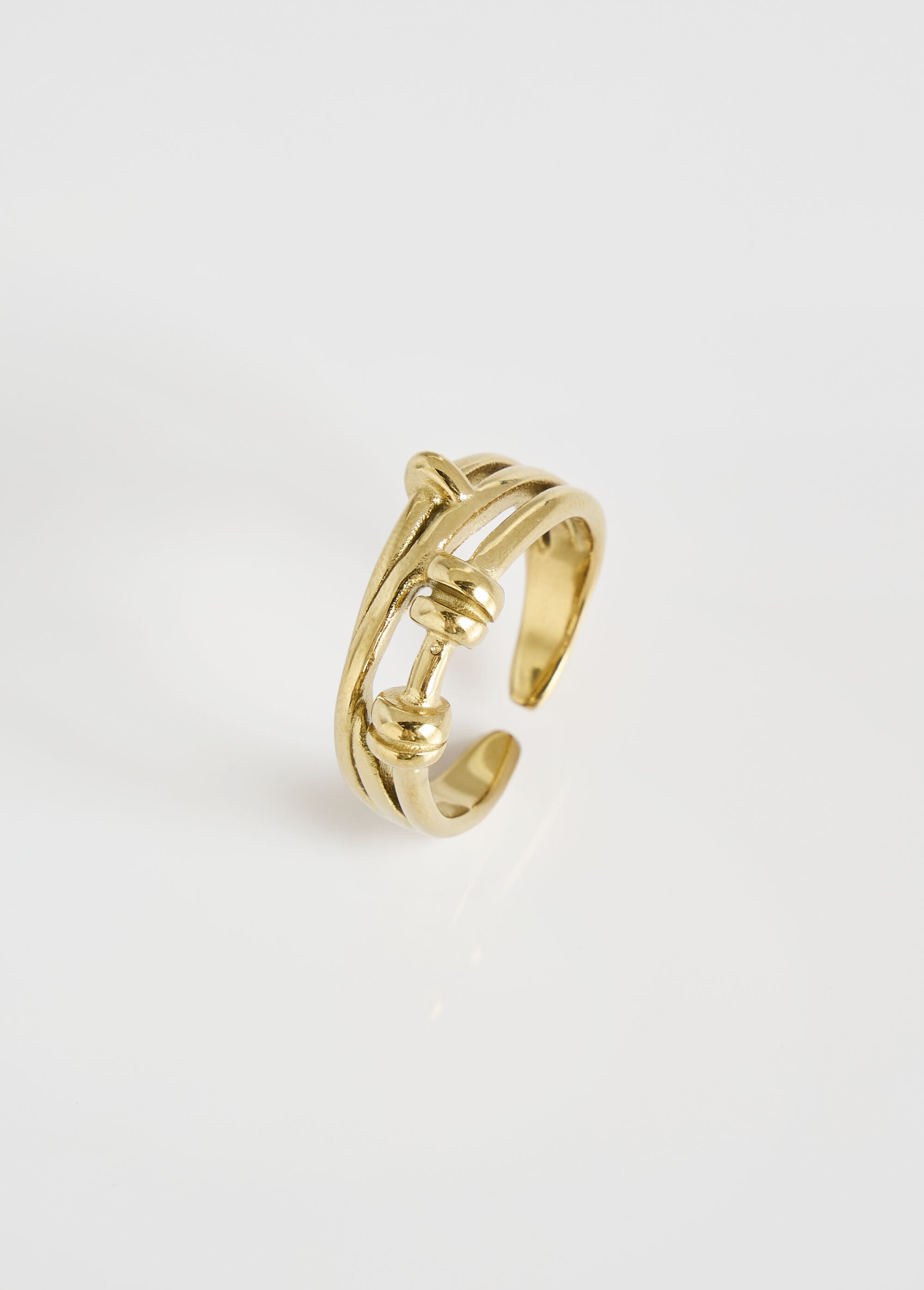 Anillo_de_acero_inoxidable,_forma_de_eslabón._Dorado_FA1_slim