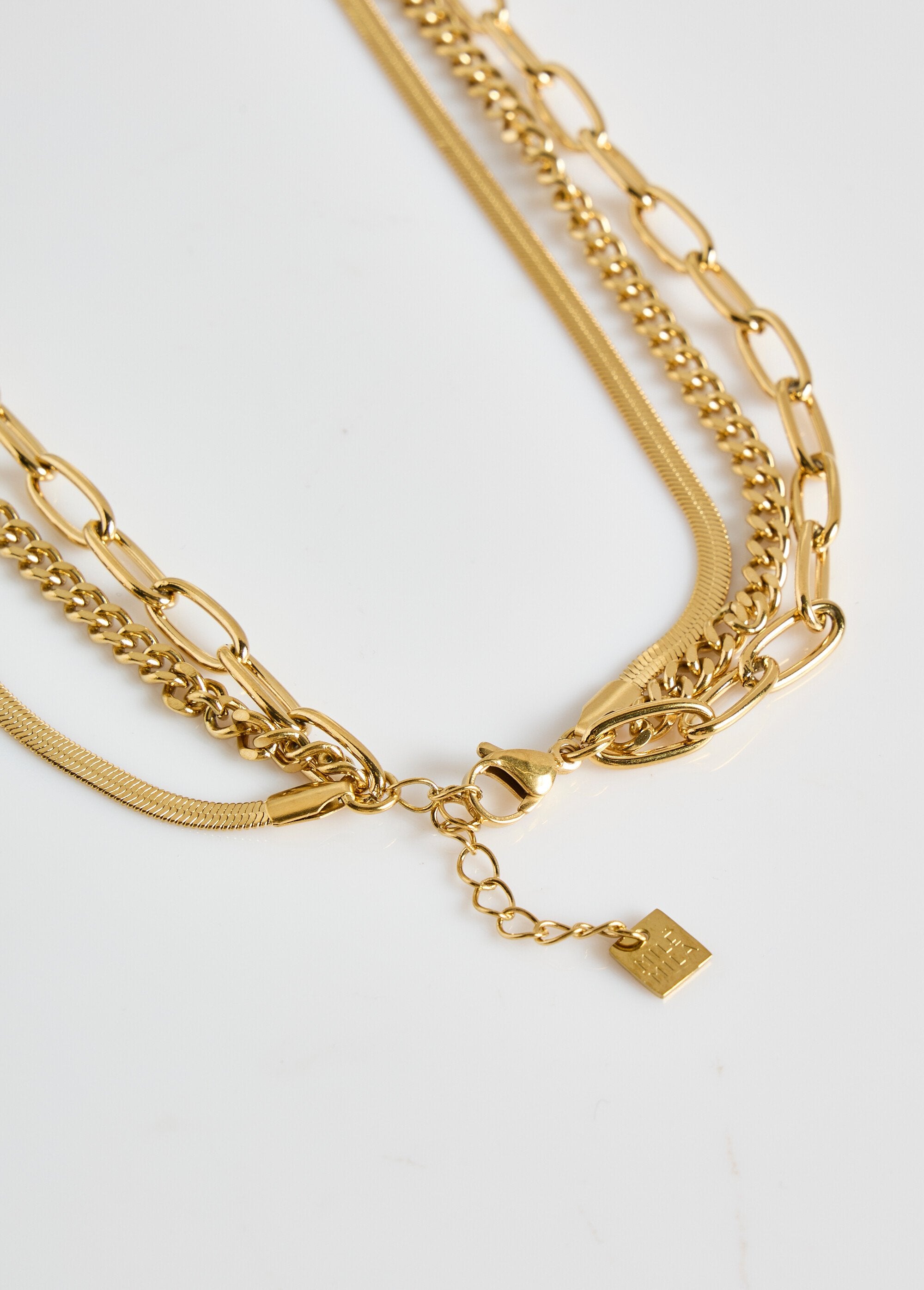 Collar_de_fantasía_de_tres_vueltas_en_acero_inoxidable_Dorado_DE2_slim