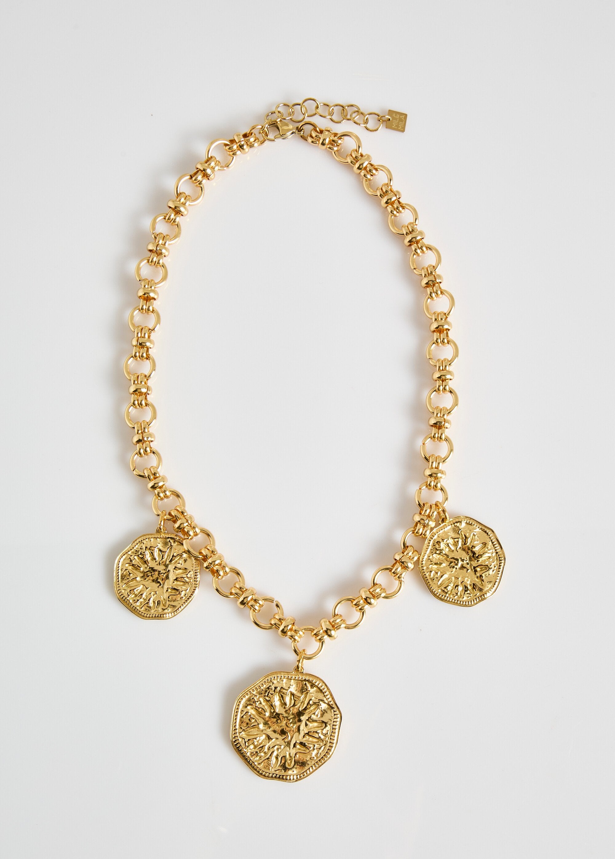 Collar_de_eslabones_alternados_de_acero_inoxidable_+_medallones_Dorado_FA1_slim