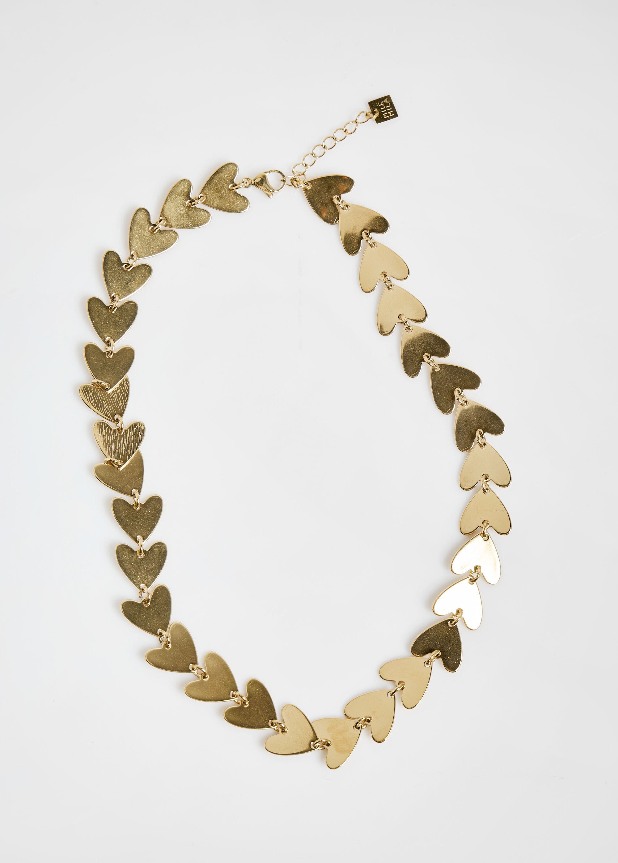Collar_de_acero_inoxidable_con_eslabones_en_forma_de_corazón_Dorado_FA1_slim