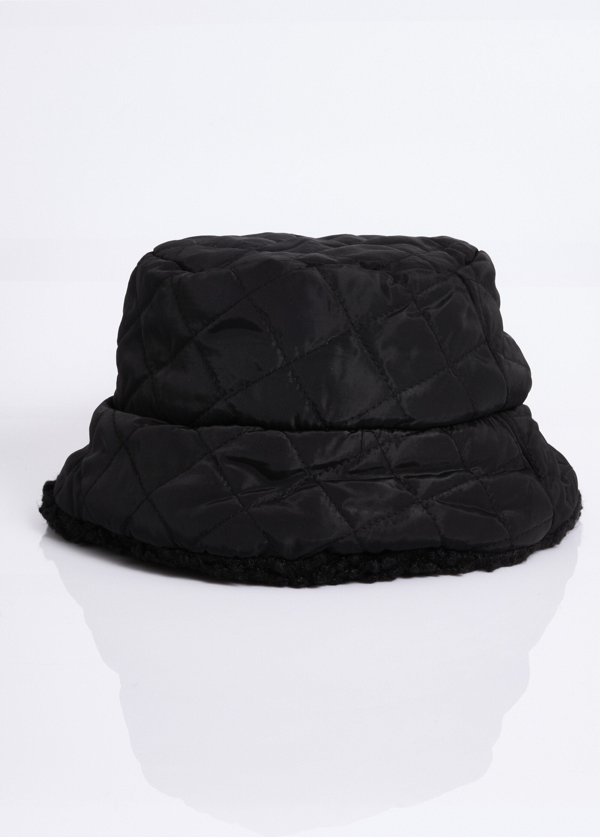 Bob_de_punto/acolchado_con_bucle_reversible_Negro_FA1_slim