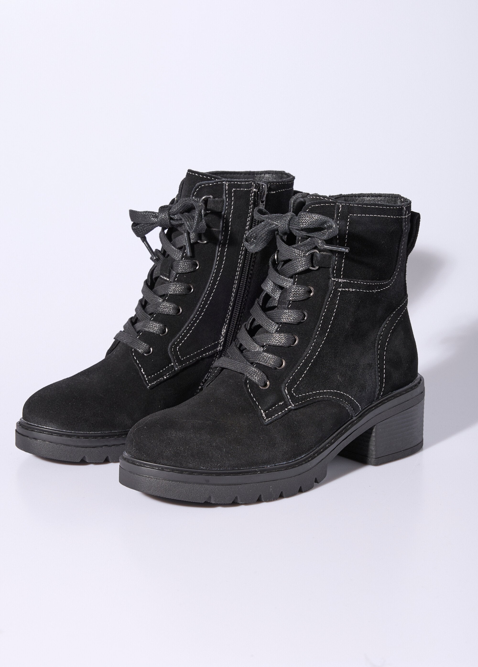 Botines_de_piel_con_muescas_y_tacón_ancho_Negro_DE1_slim