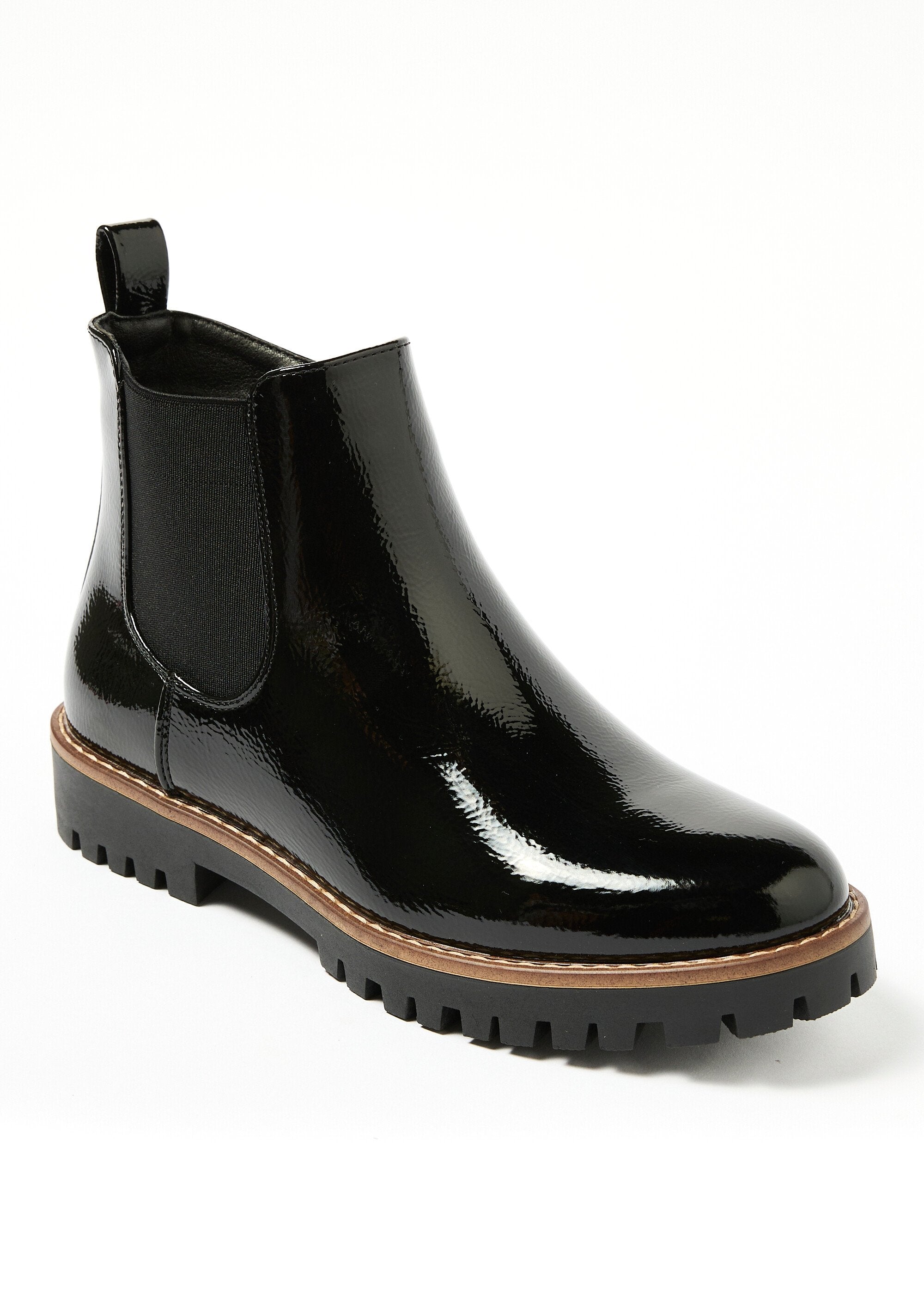 Botas_Chelsea_elegantes_con_suela_dentada_Negro_FA1_slim