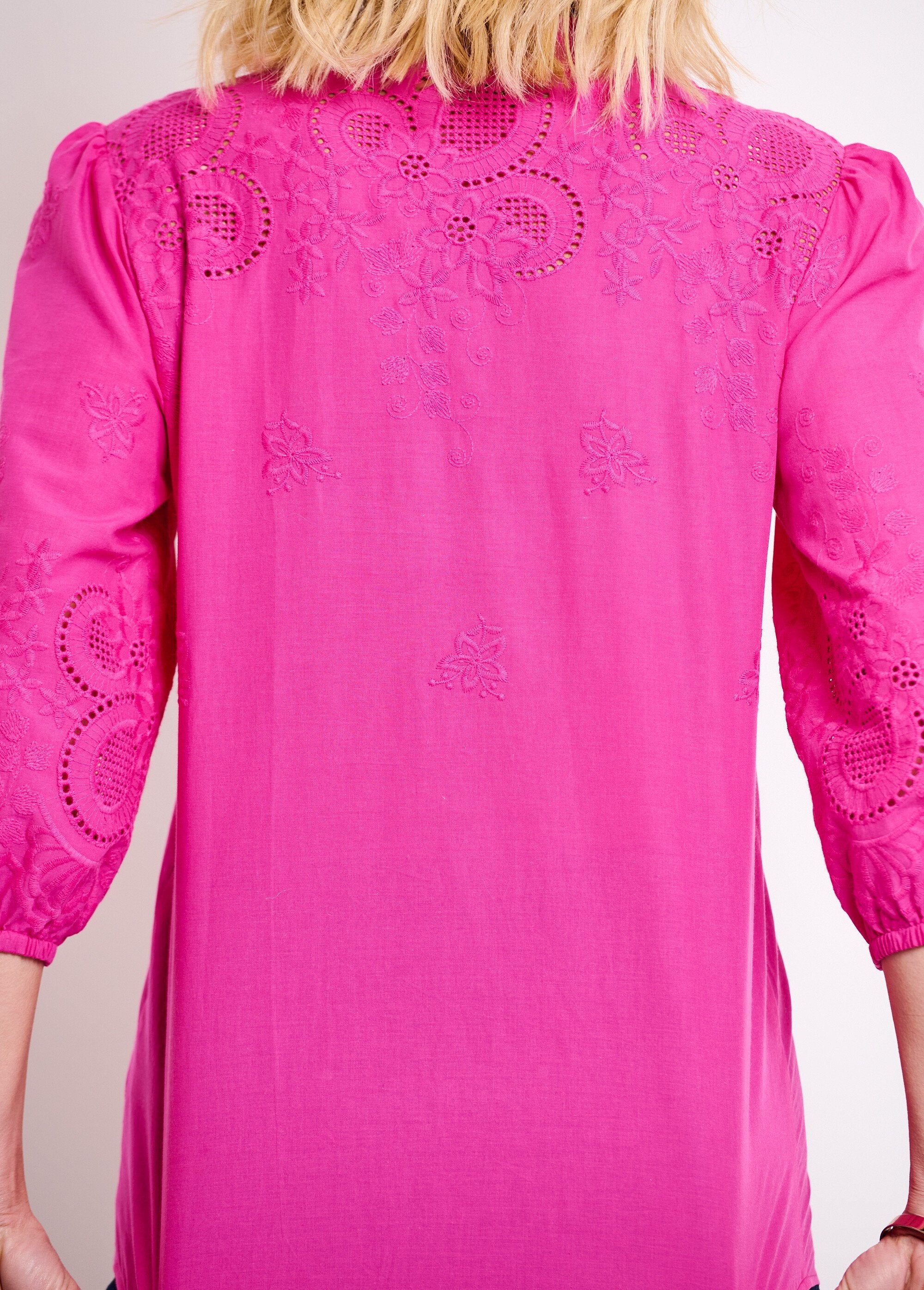 Blusa_larga_de_algodón_bordada_con_manga_3/4_Rosa_DO2_slim