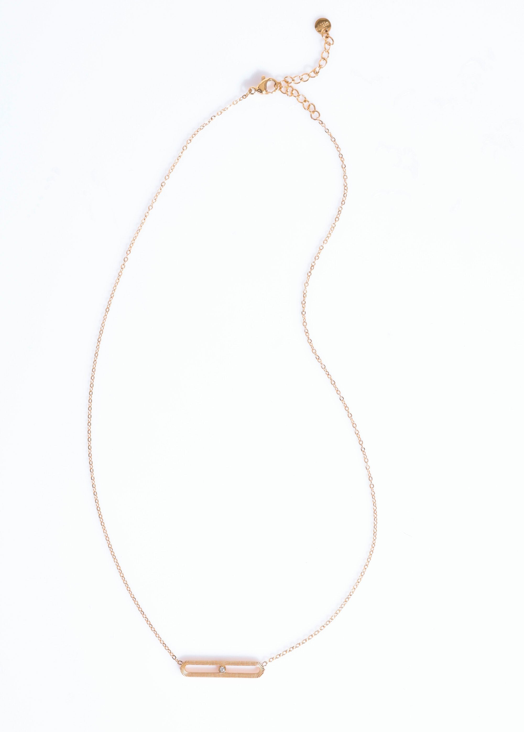 Collar_colgante_con_barra_de_circonio_Dorado_FA1_slim