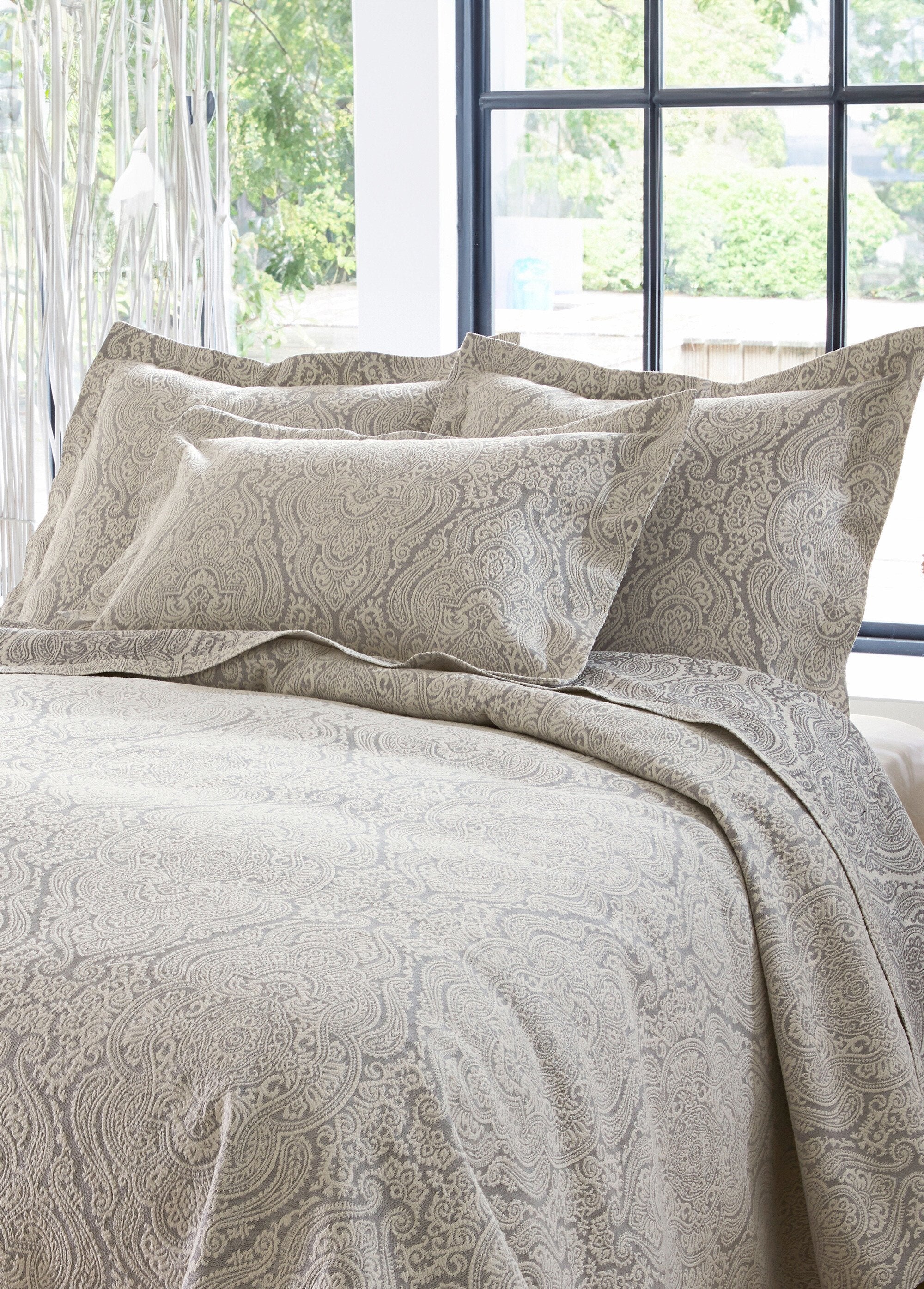 Funda_de_cama_de_jacquard_con_motivos_arabescos_Gris_DE1_slim