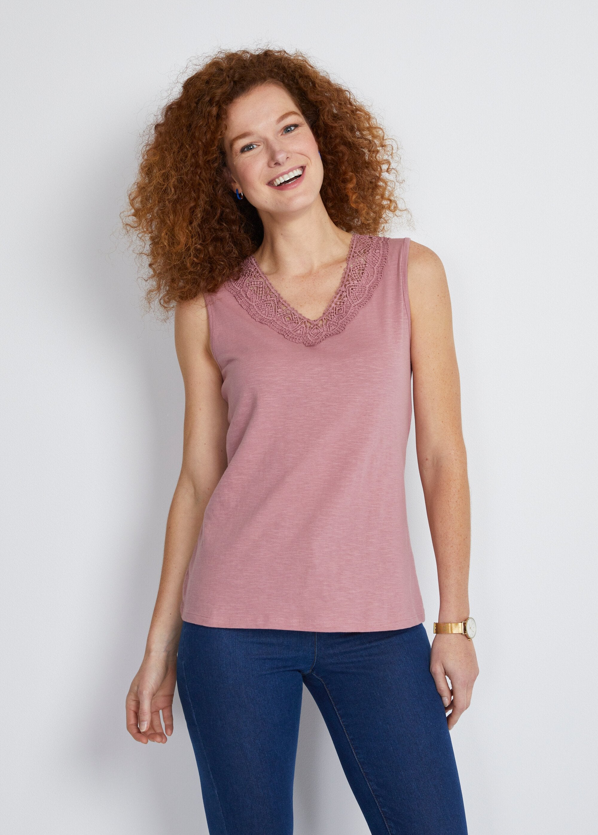 Camiseta_de_tirantes_de_algodón_y_macramé_Rosa_FA1_slim