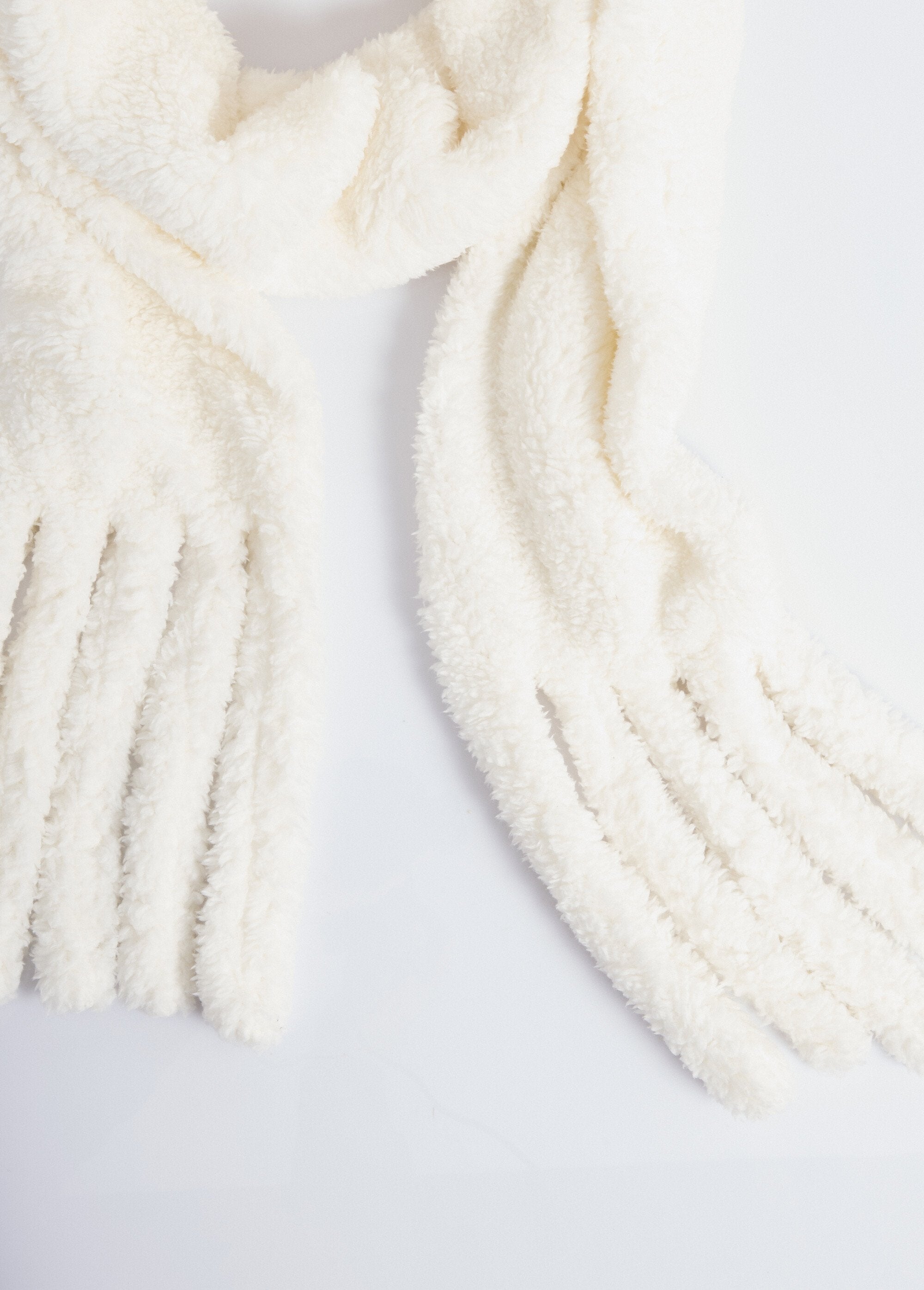 Bufanda_cálida,_de_polar_liso_estilo_sherpa_Blanco,_Blanca_DE1_slim