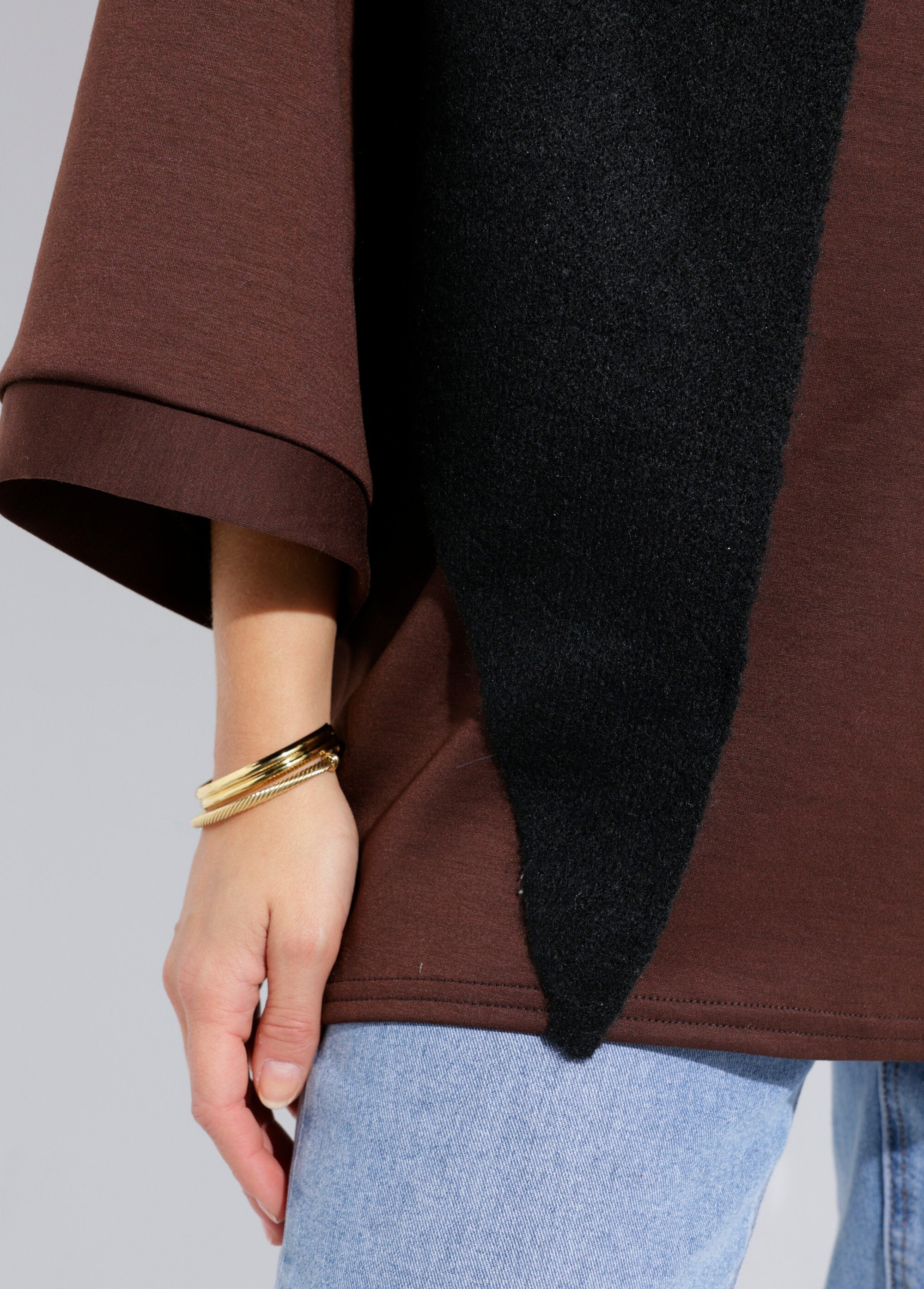 Bufanda_triangular_cálida,_de_punto_de_lana_Negro_DE1_slim