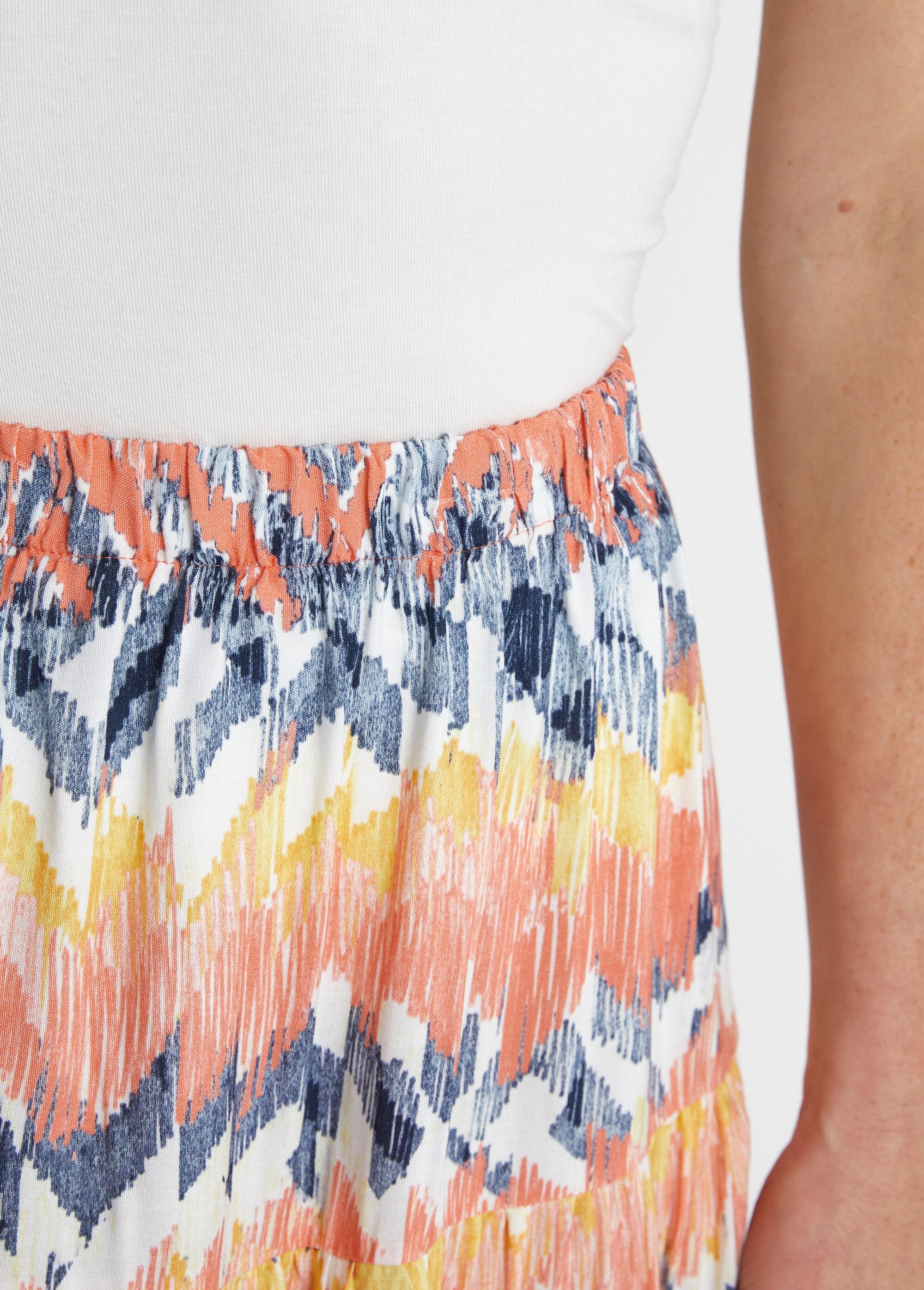 Falda_larga_estampada_con_volantes_diablillo_naranja_DE1_slim