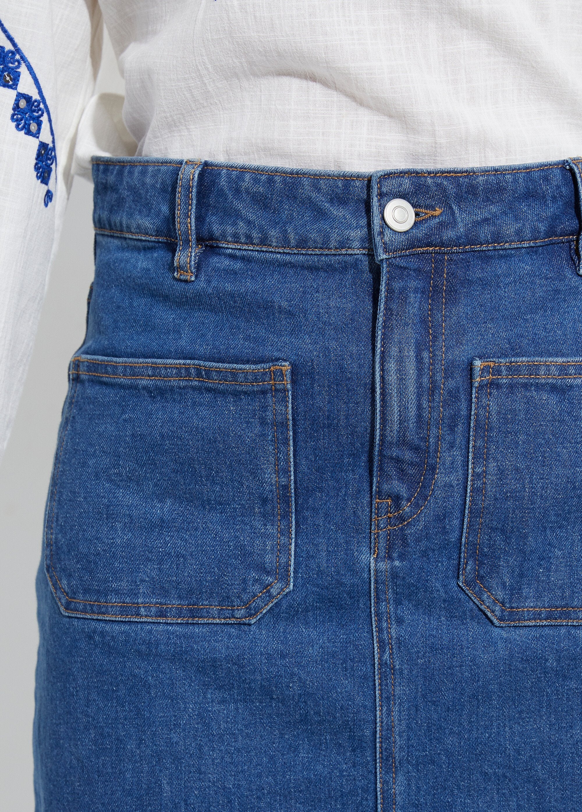 Falda_vaquera_corta_recta_con_4_bolsillos_Azul_piedra_DE1_slim