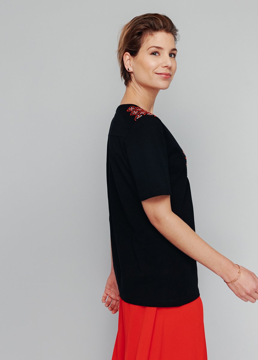 Camiseta_de_manga_larga_bordada_Negro_DR1_slim