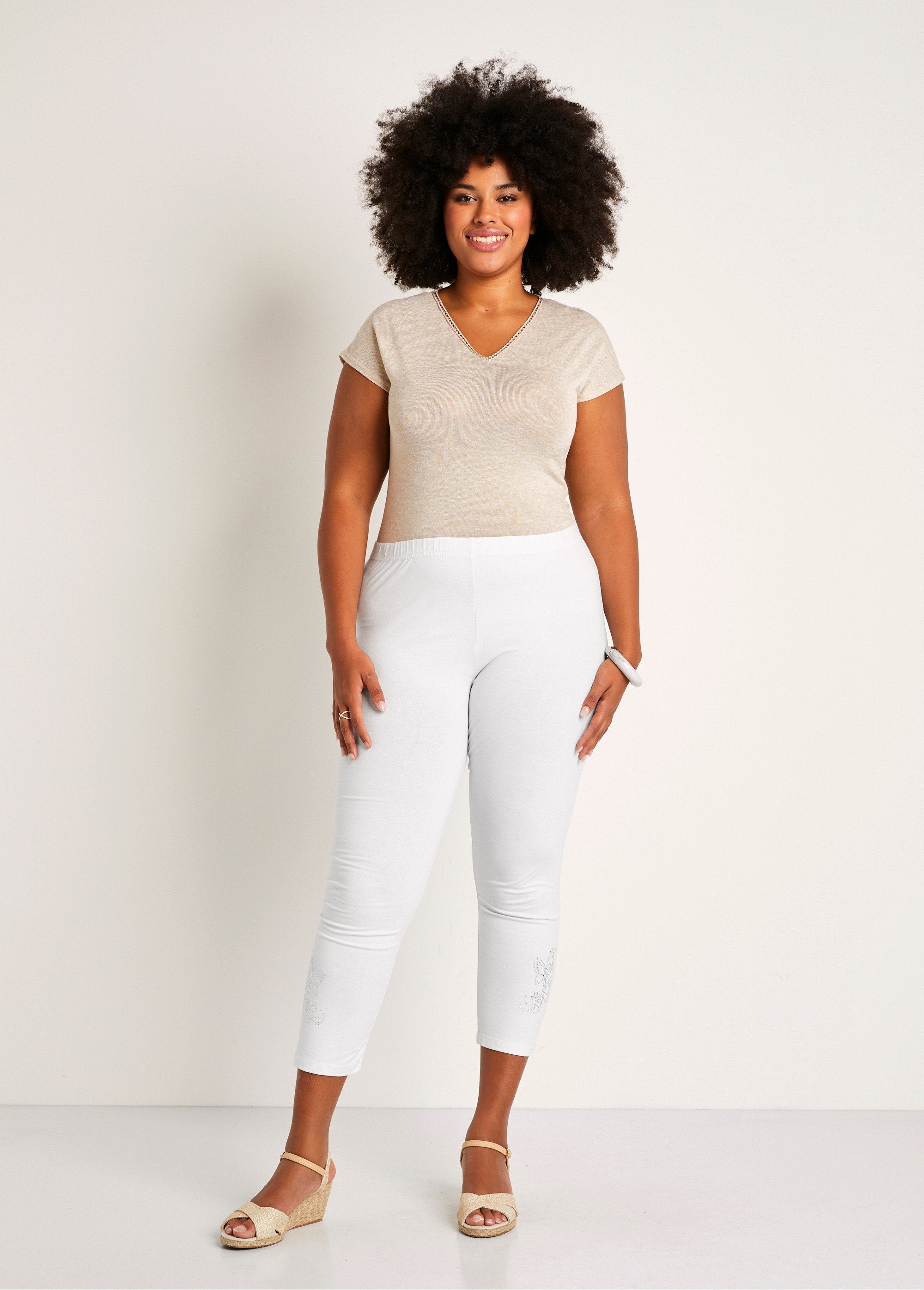 Legging_liso_corto_con_cinturilla_elástica_Blanco,_Blanca_SF1_curvy