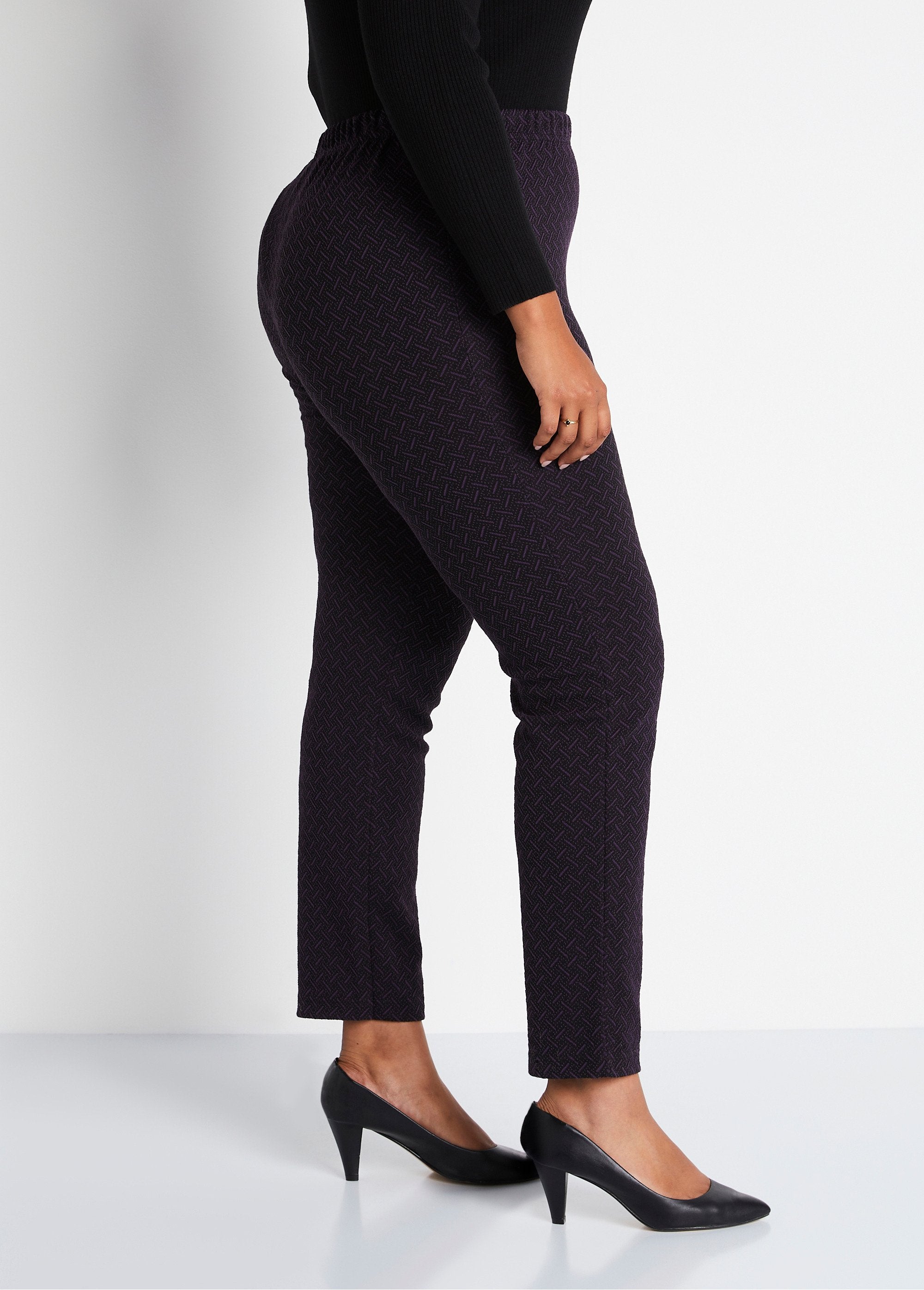 Legging_recto_con_cinturilla_elástica_y_lana._ciruela_y_negro_DR1_curvy