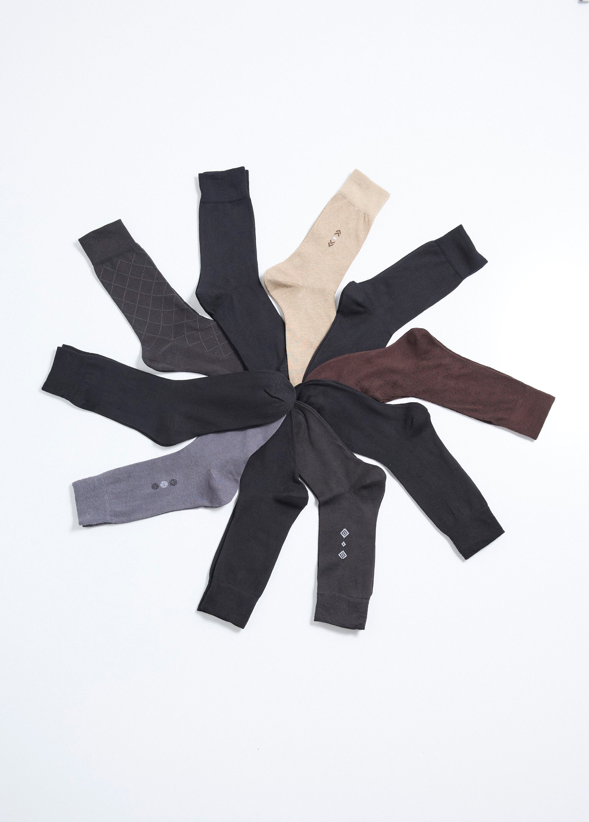 Pack_de_10_calcetines_lisos_y_estampados_Negro_a_juego_FA1_slim