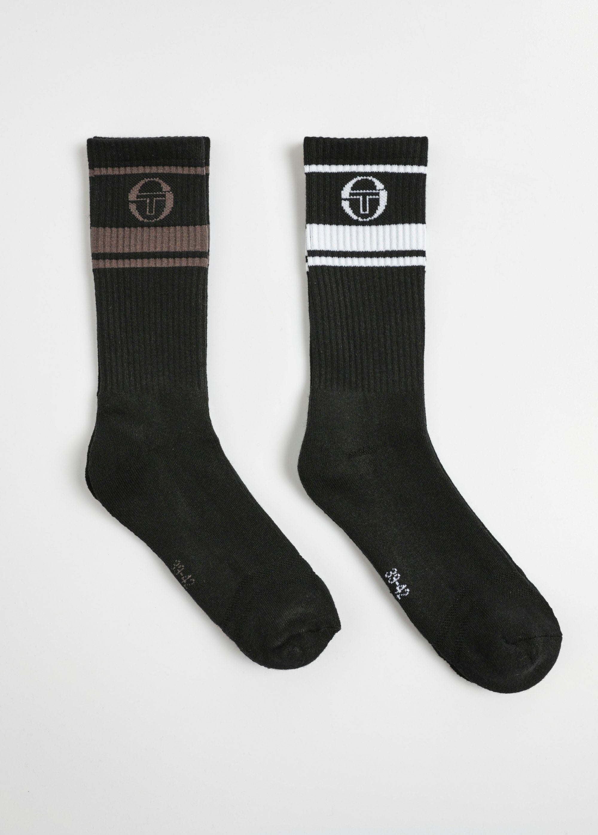 Pack_de_2_calcetines_de_algodón_reciclado,_color_oscuro._Negro_DE1_slim