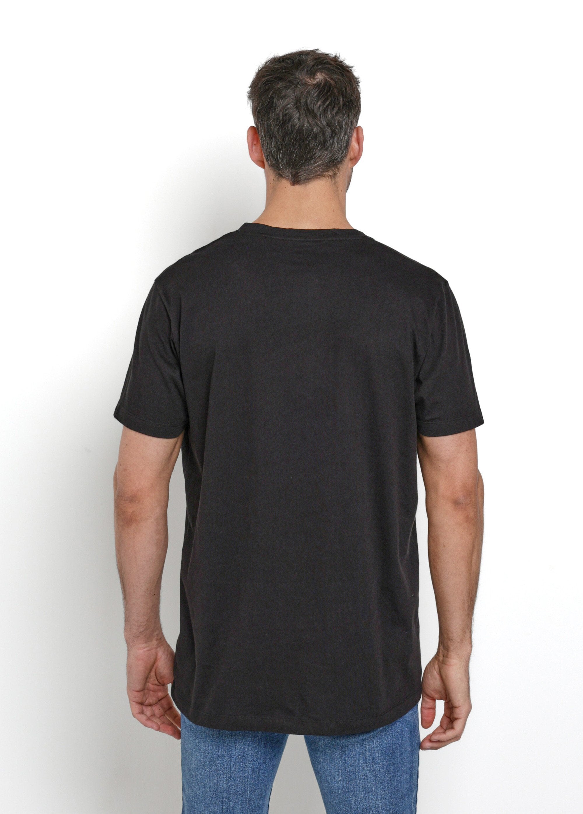 Camisetas_oscuras_de_manga_corta_con_cuello_en_V_Negro_DO1_slim