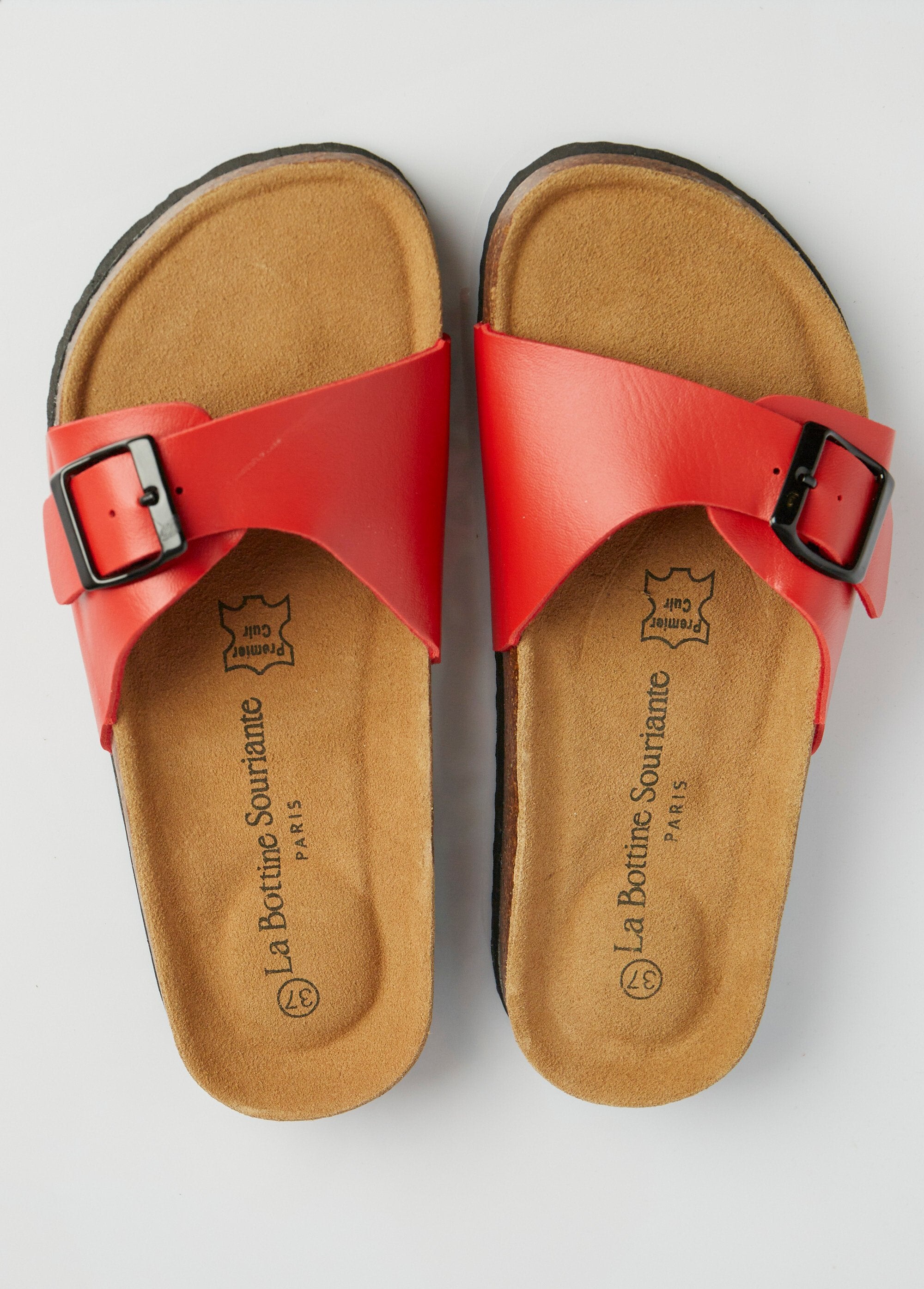 Mules_con_hebilla_y_suela_anatómica_Rojo_OV1_slim