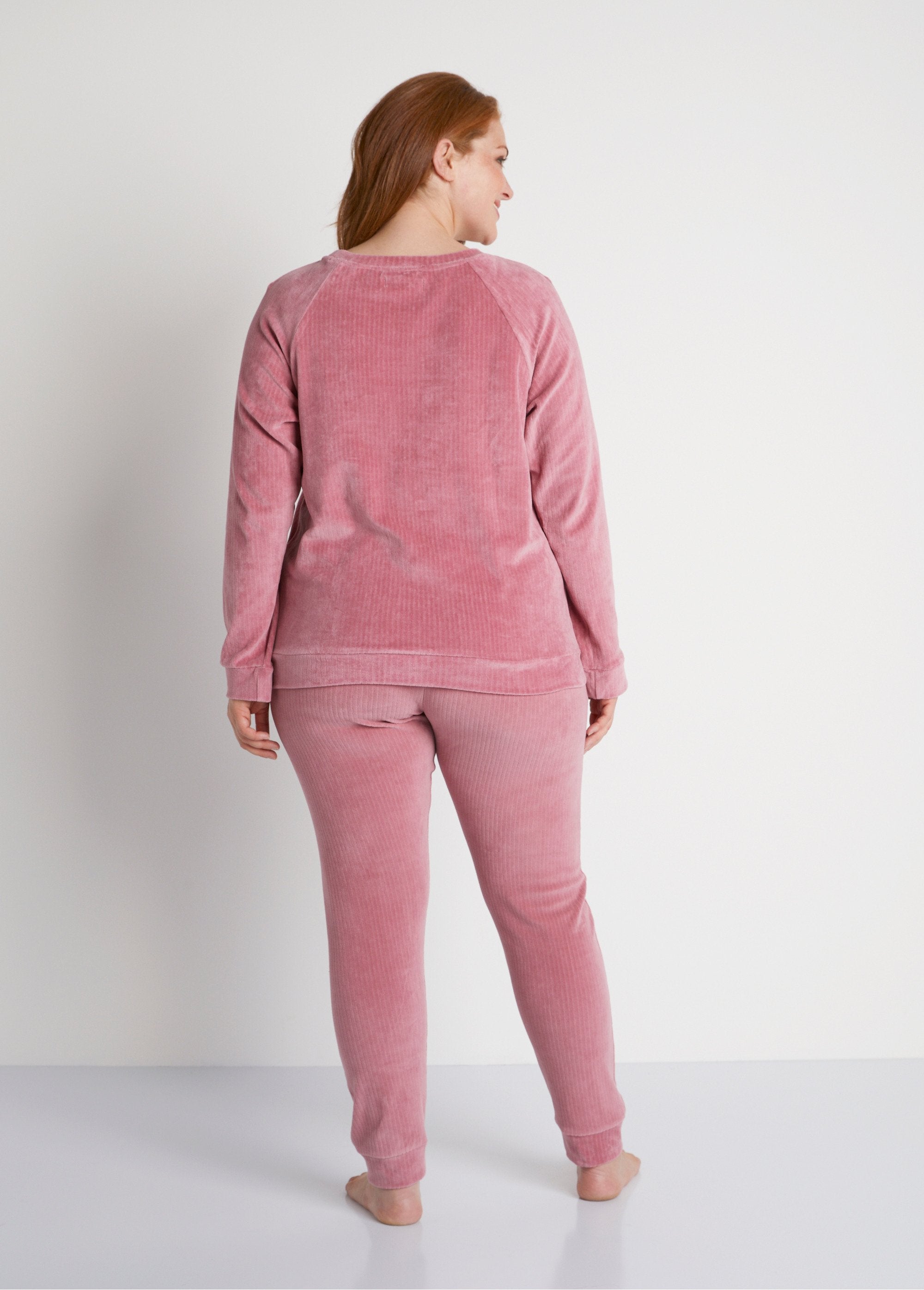 Pantalón_de_pijama_de_pana_Madera_de_rosa_DO1_curvy