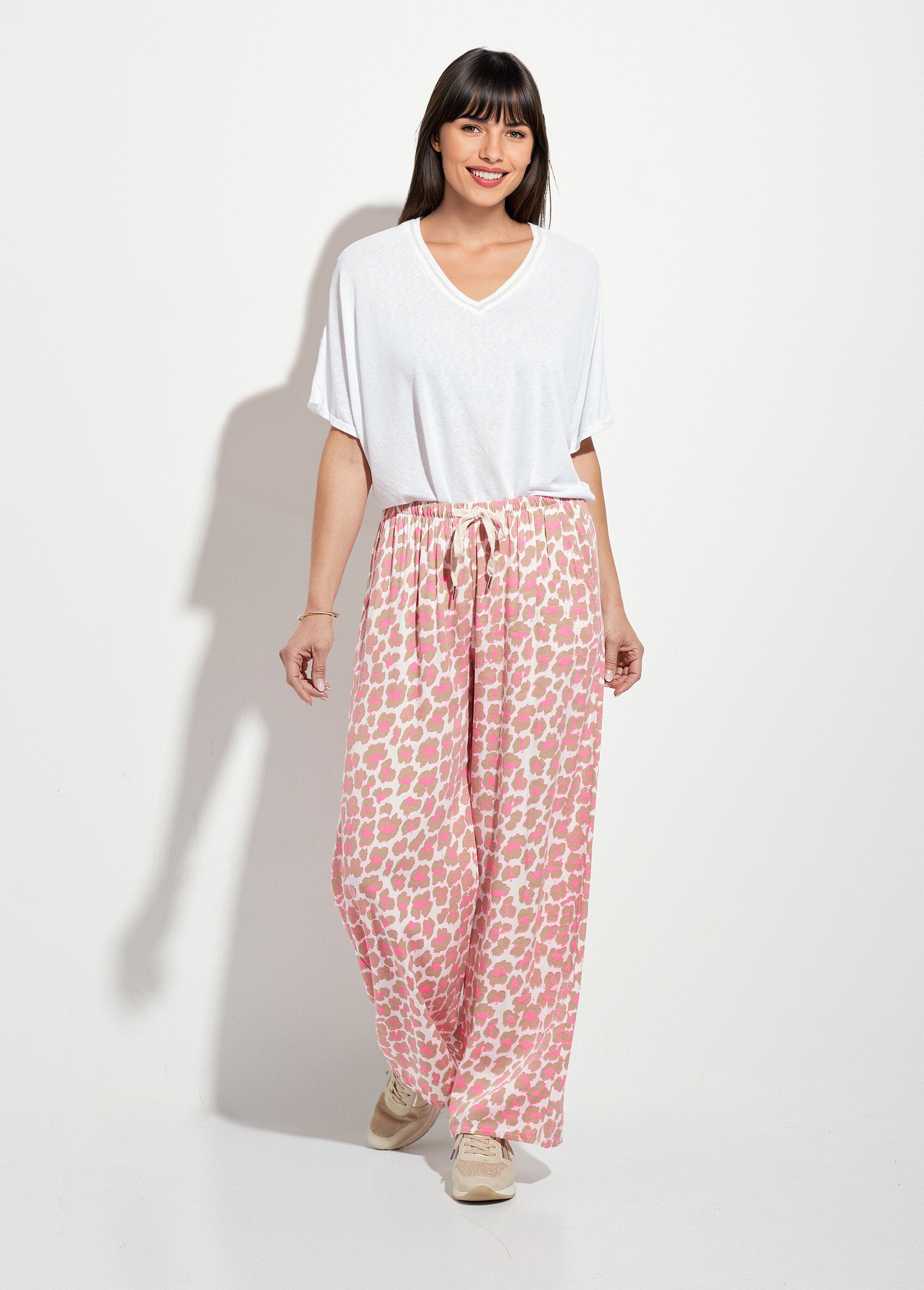 Pantalones_anchos_con_estampado_de_leopardo_neón_Taupe_y_fucsia_SF1_slim
