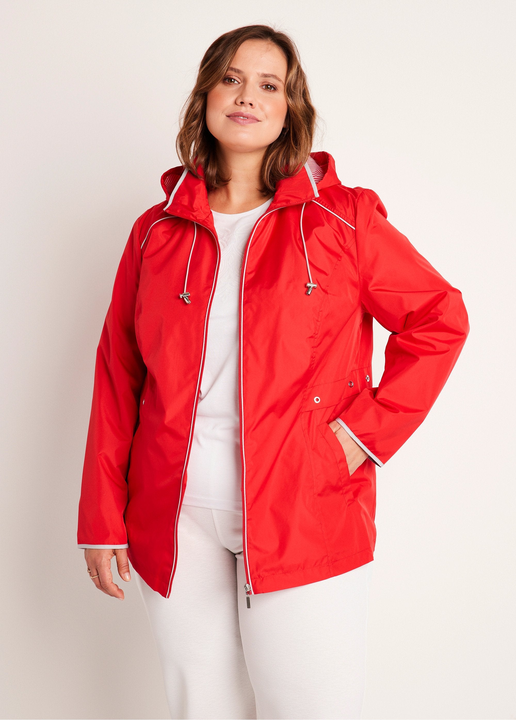 Parka_corta_con_cremallera_Rojo_FA1_curvy