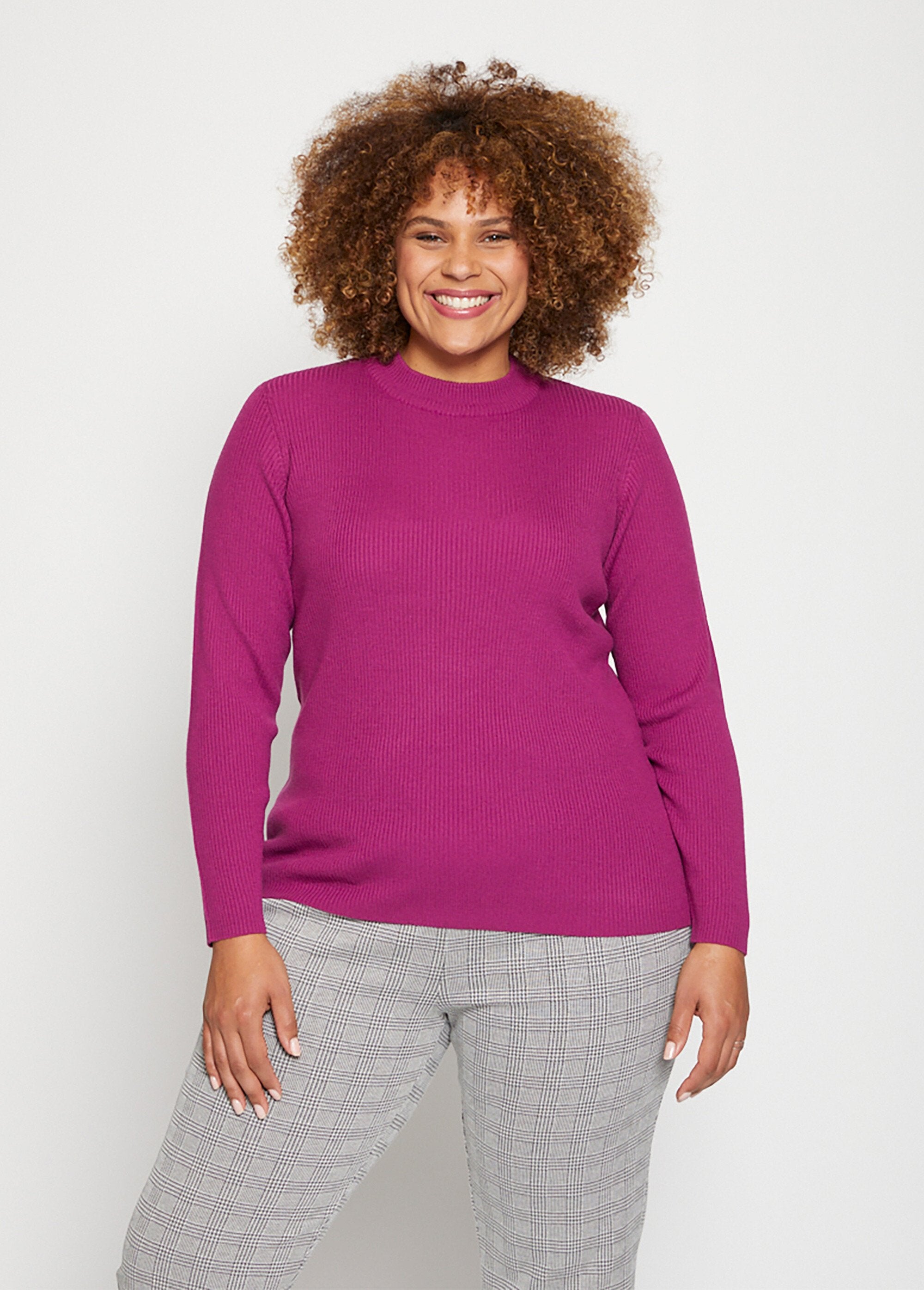 Jersey_corto_de_punto_canalé_con_cuello_alto_Ciclamen_FA1_curvy