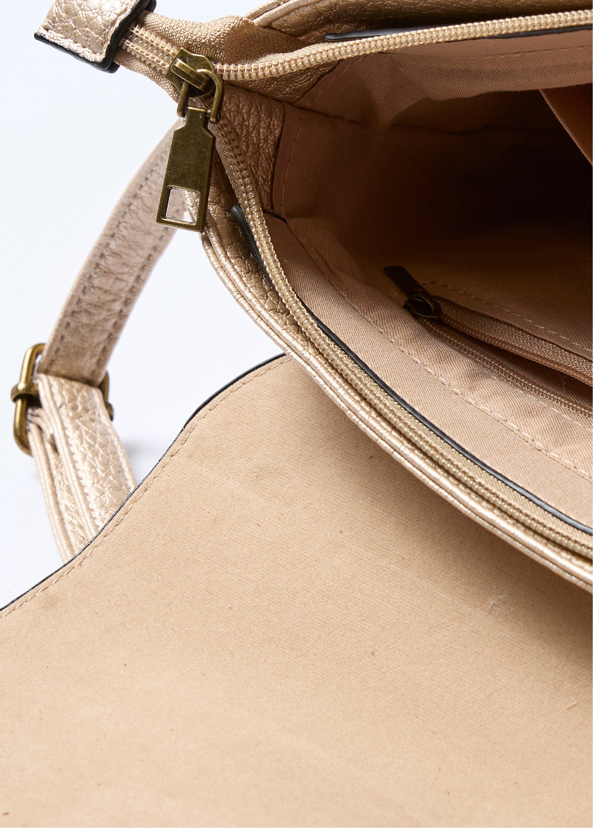 Bolso_tipo_cartera_de_piel_sintética_con_bandolera_Dorado_DE1_slim